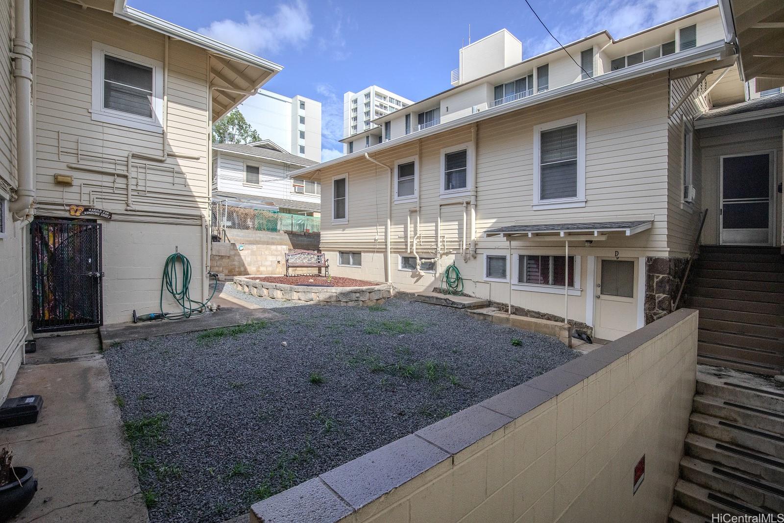 810 Green Street Honolulu - Multi-family - photo 11 of 25