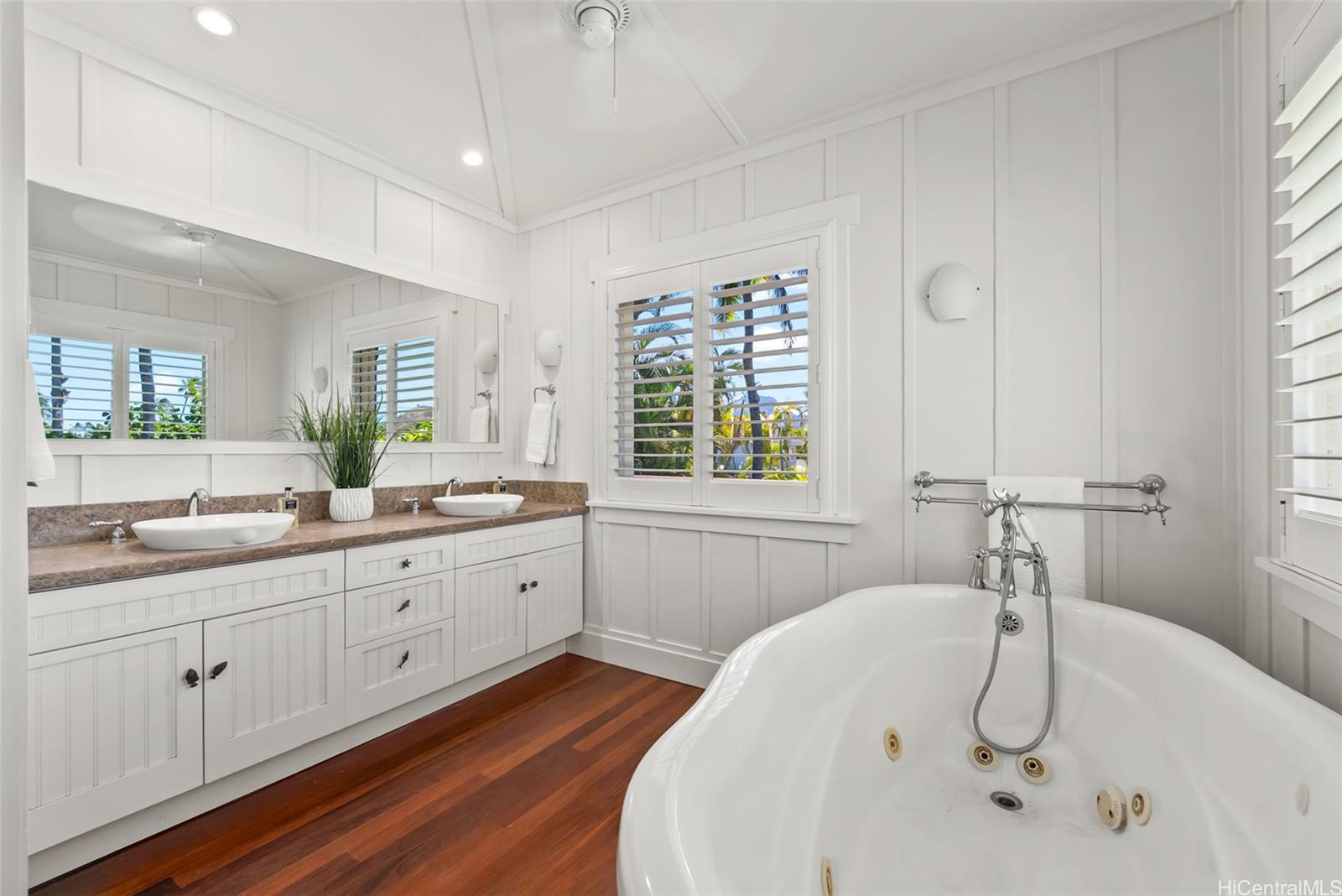 810  Kalaheo Ave Beachside, Kailua home - photo 19 of 24