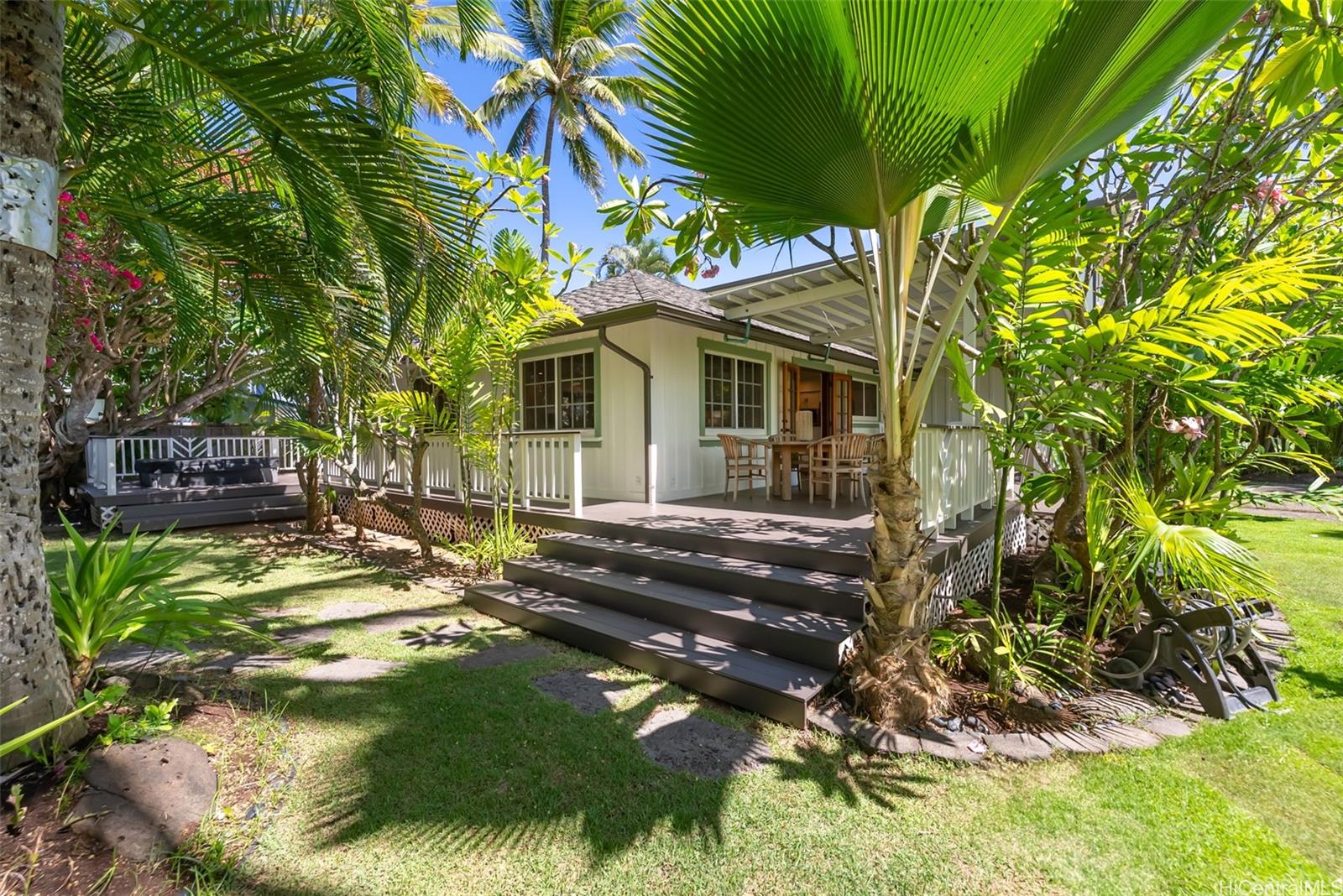 810  Kalaheo Ave Beachside, Kailua home - photo 22 of 24