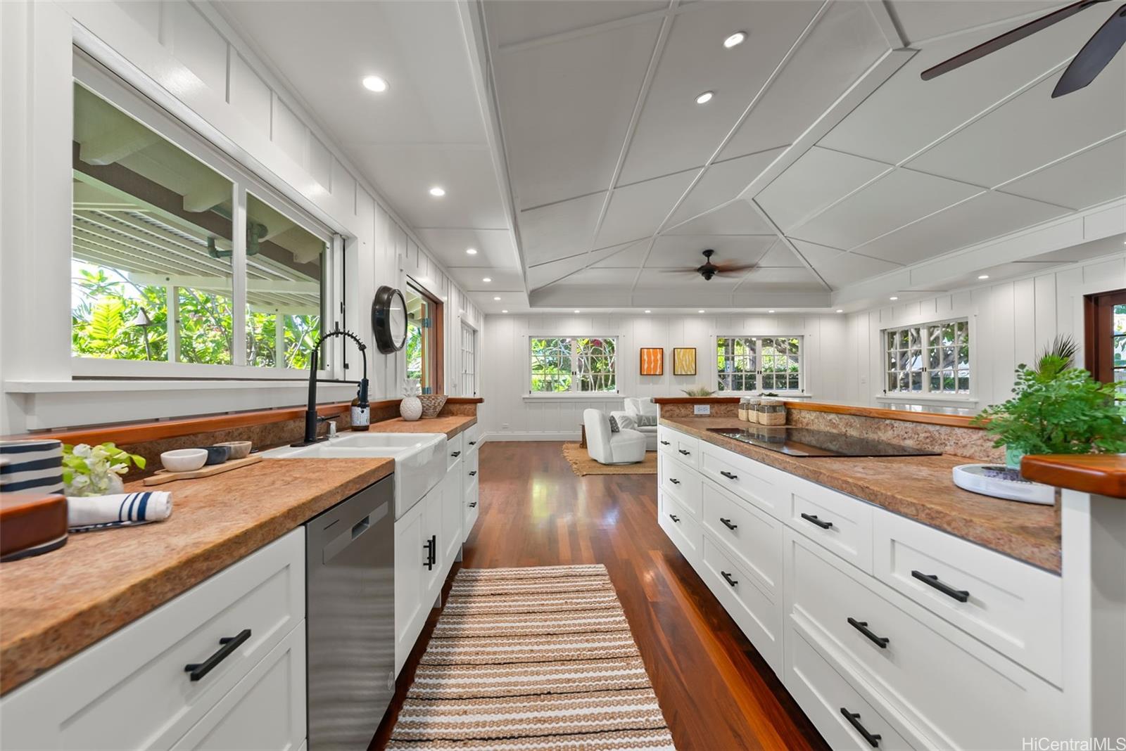 810  Kalaheo Ave Beachside, Kailua home - photo 8 of 24