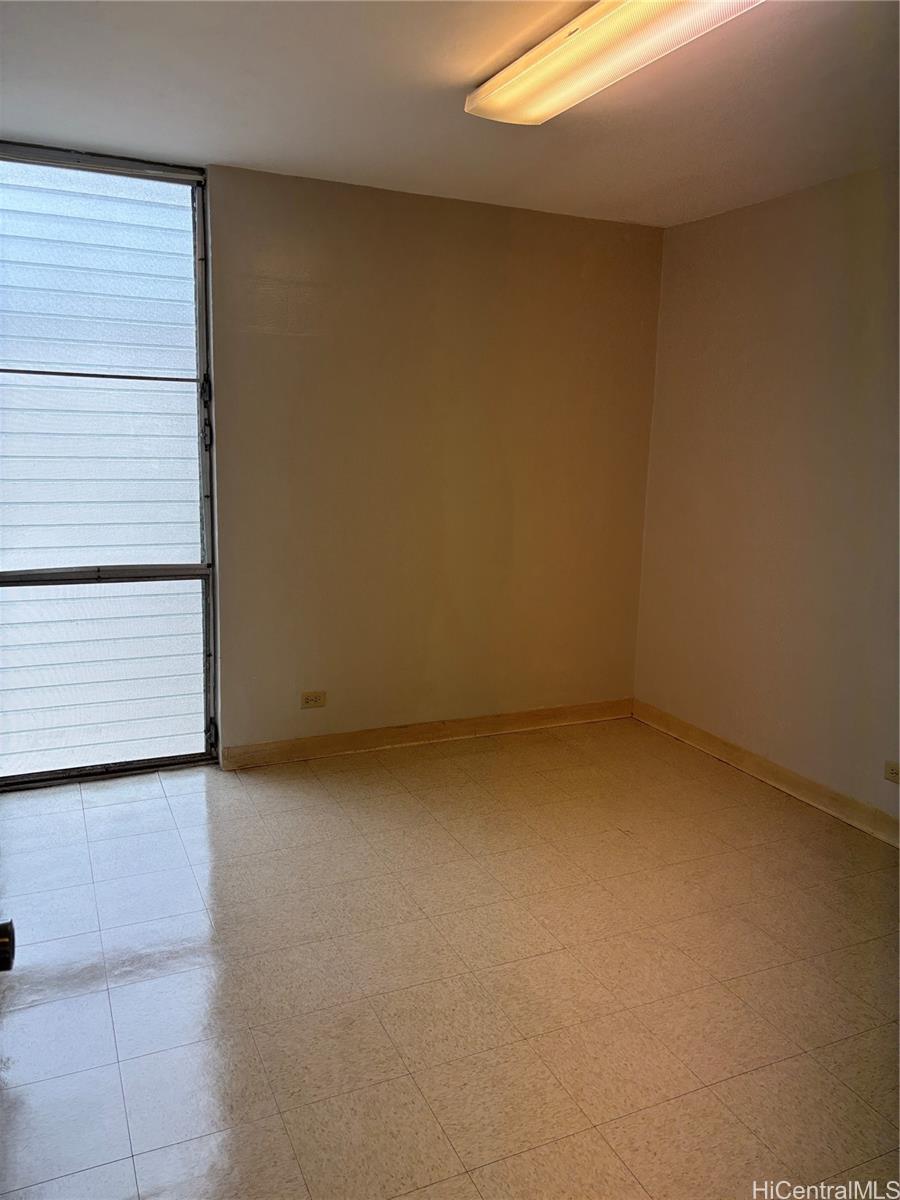 810 University Ave Honolulu - Rental - photo 6 of 12