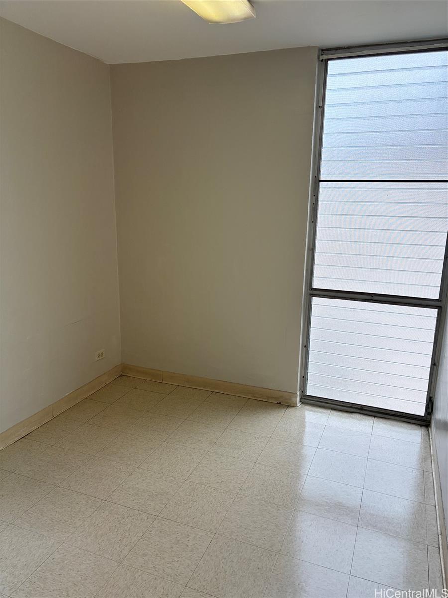 810 University Ave Honolulu - Rental - photo 9 of 12