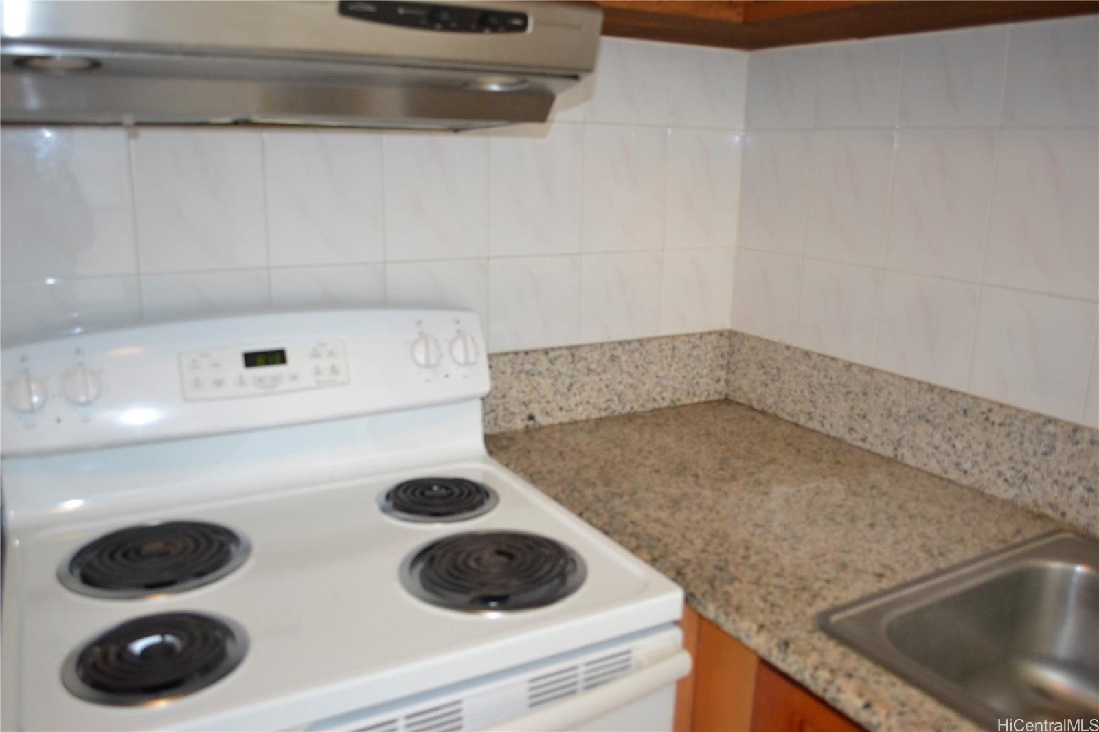 Alohalani Tropicana condo # 202, Honolulu, Hawaii - photo 5 of 14