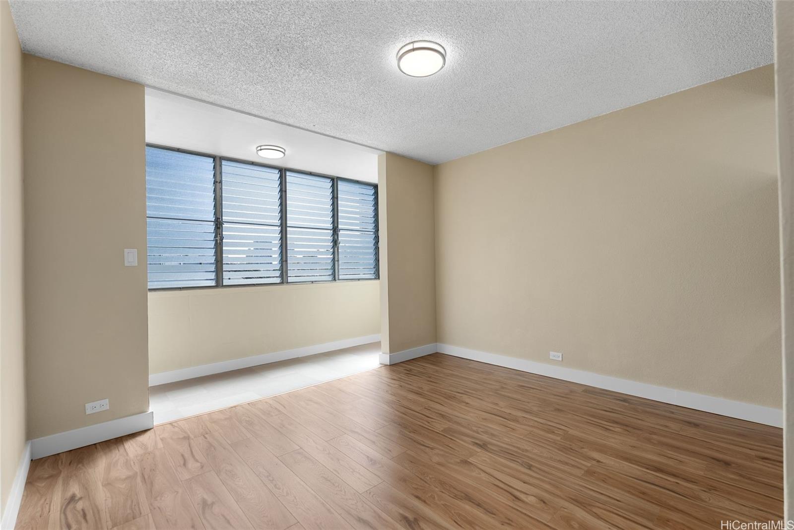 Alohalani Tropicana condo # 401, Honolulu, Hawaii - photo 7 of 23