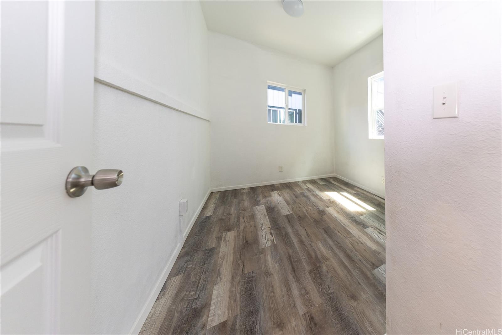 815 Lopez Lane Honolulu - Multi-family - photo 11 of 25