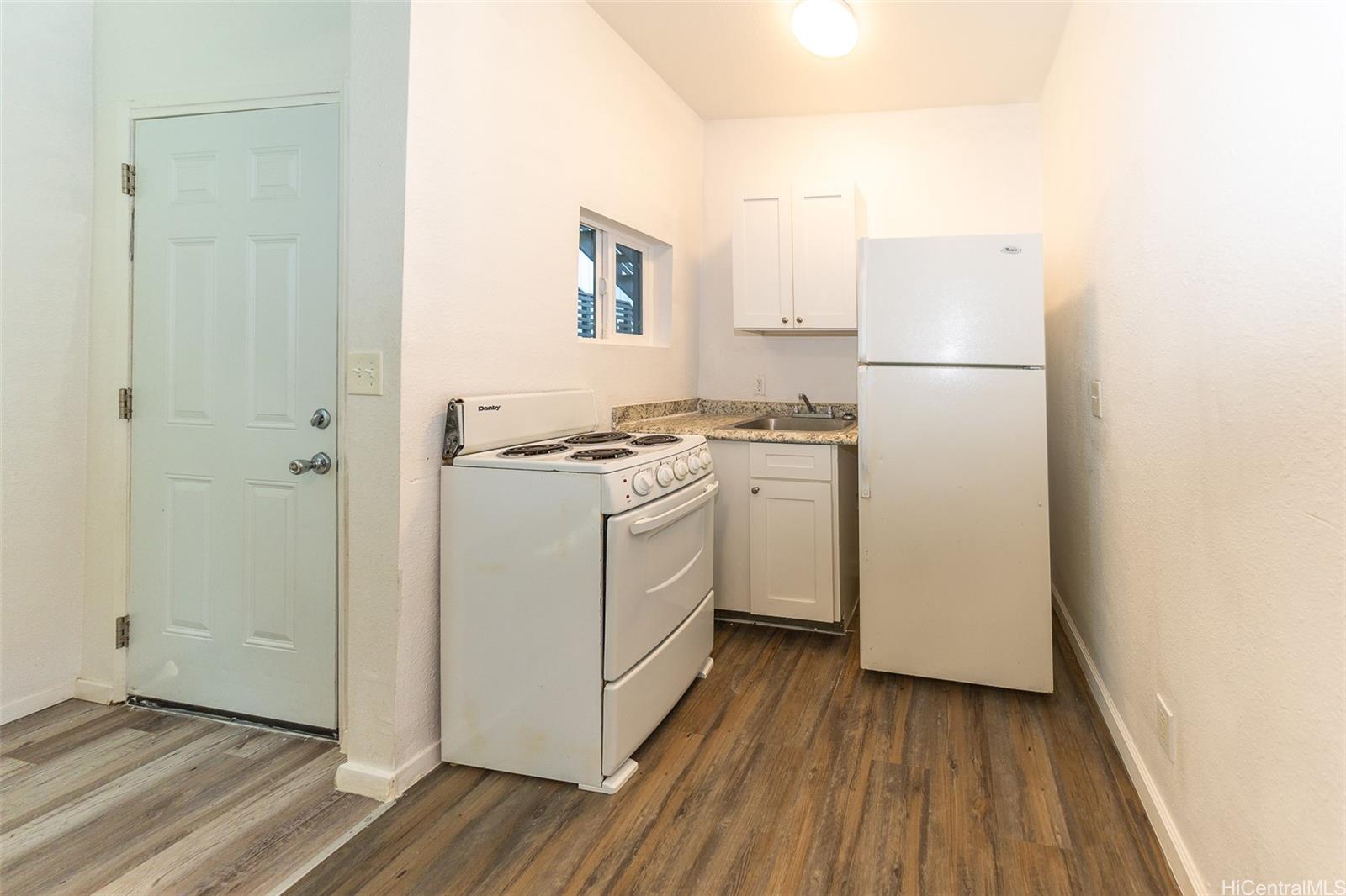 815 Lopez Lane Honolulu - Multi-family - photo 13 of 25