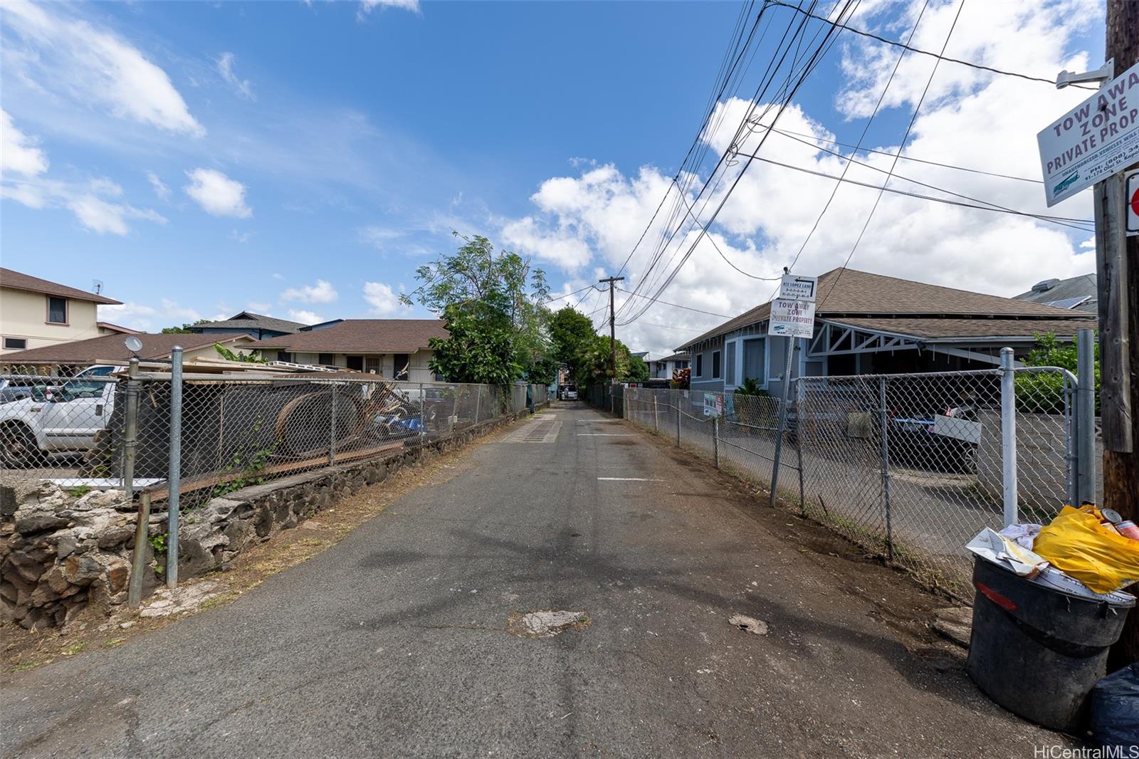 815 Lopez Lane Honolulu - Multi-family - photo 19 of 25