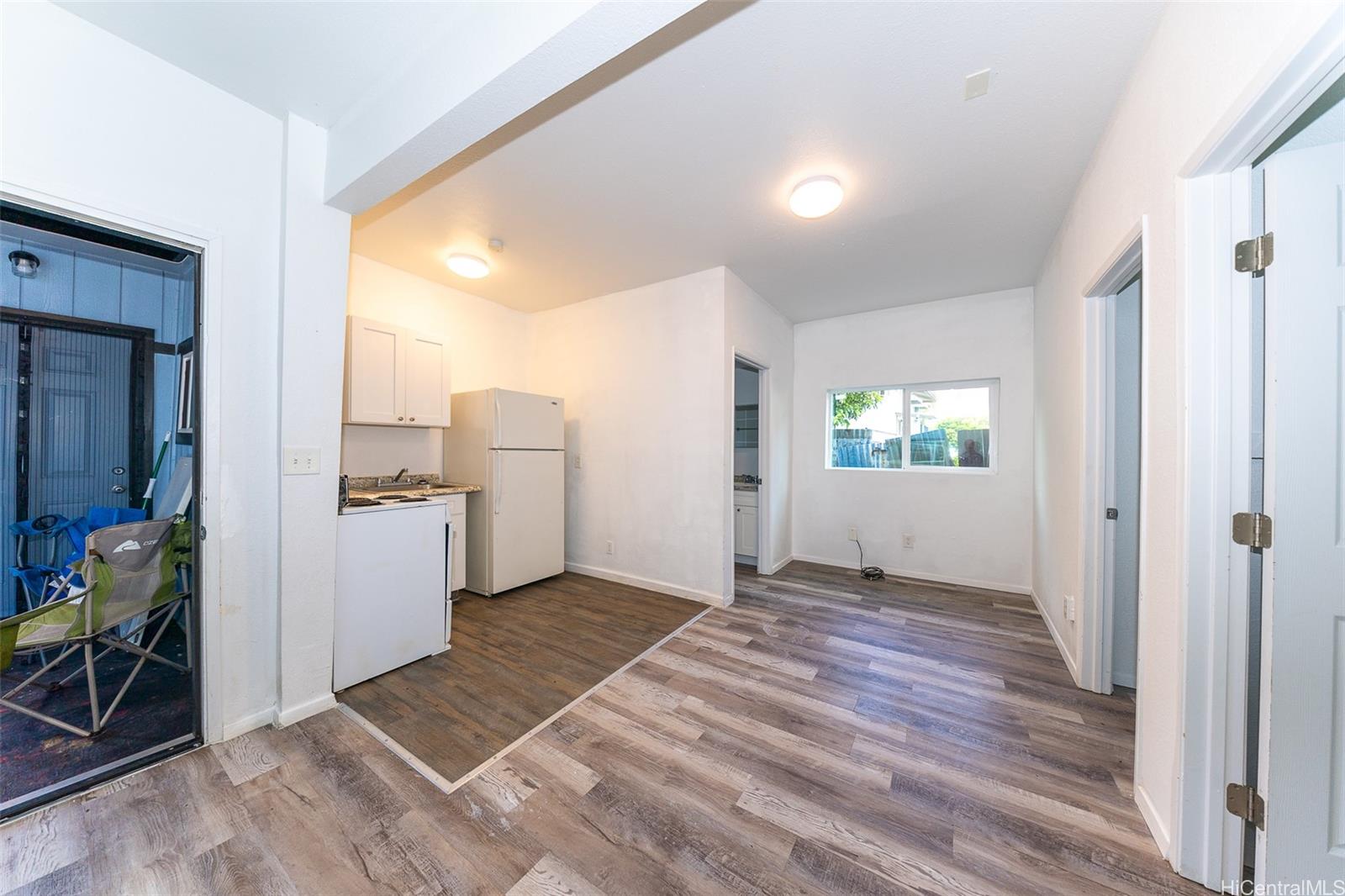 815 Lopez Lane Honolulu - Multi-family - photo 7 of 24