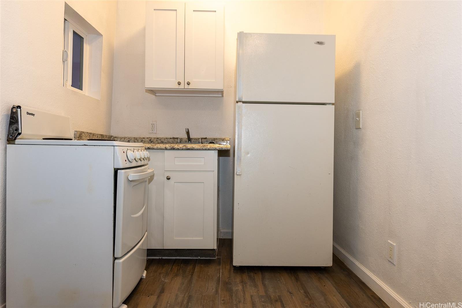 815 Lopez Lane Honolulu - Multi-family - photo 9 of 25