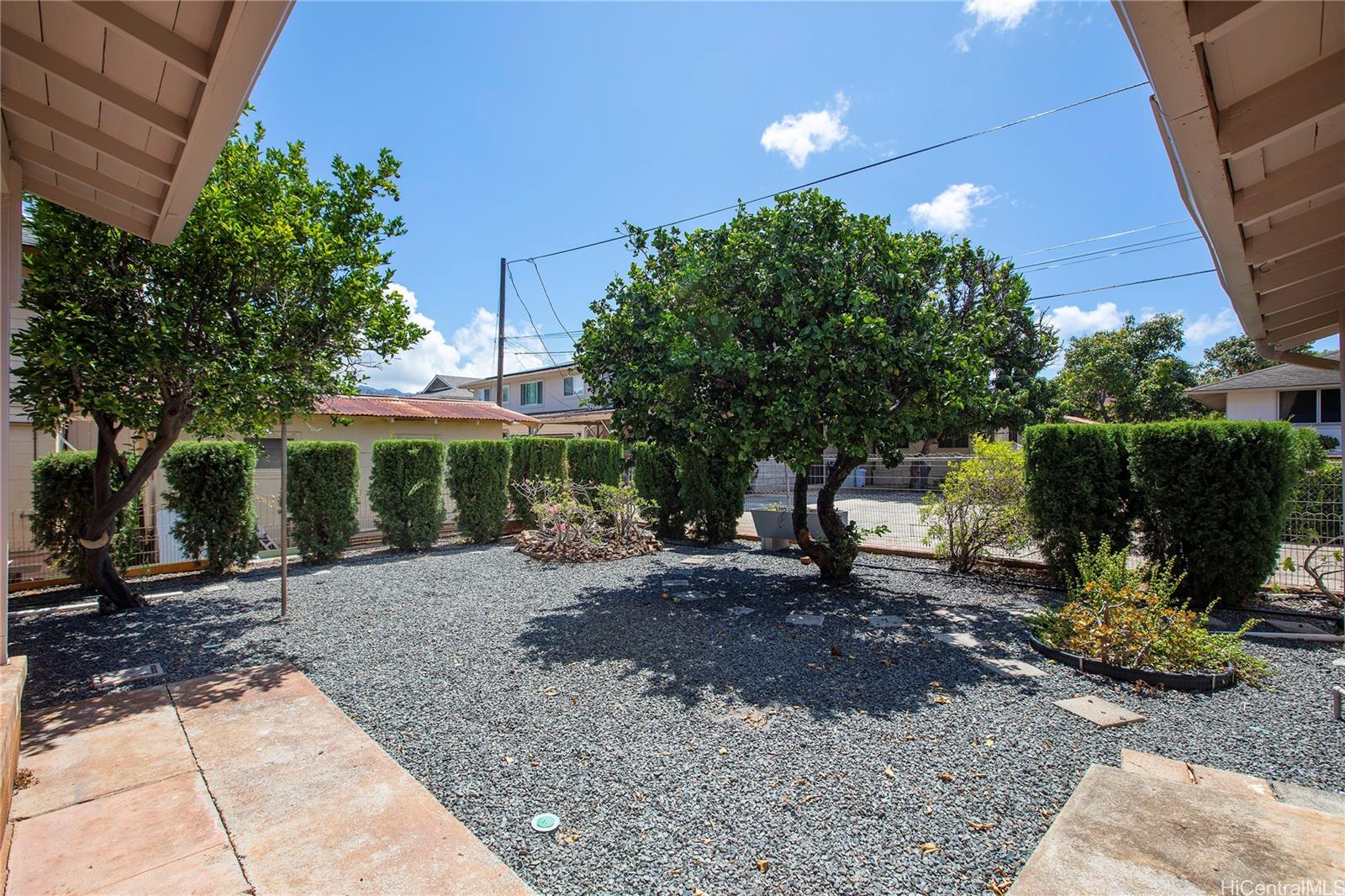 817 9th Ave Honolulu - Rental - photo 16 of 18