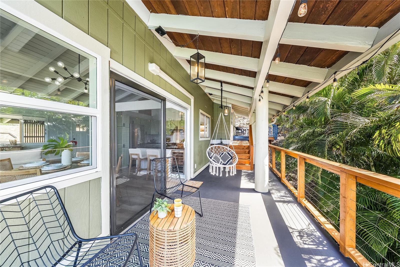 817  Ekoa Place Aina Haina Area, Diamond Head home - photo 12 of 25