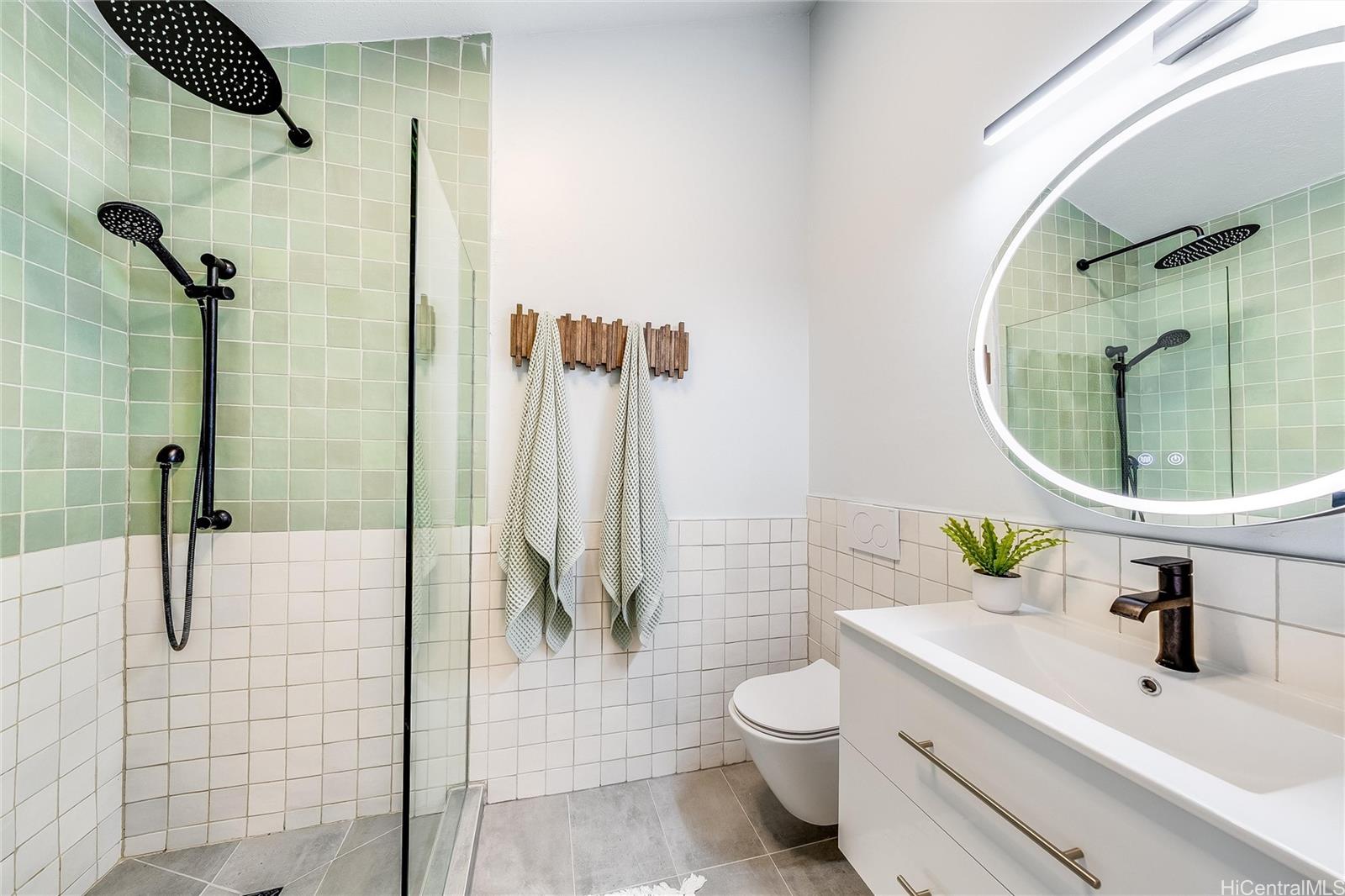 817  Ekoa Place Aina Haina Area, Diamond Head home - photo 14 of 25