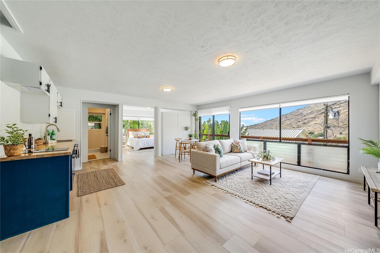 817  Ekoa Place Aina Haina Area, Diamond Head home - photo 19 of 25