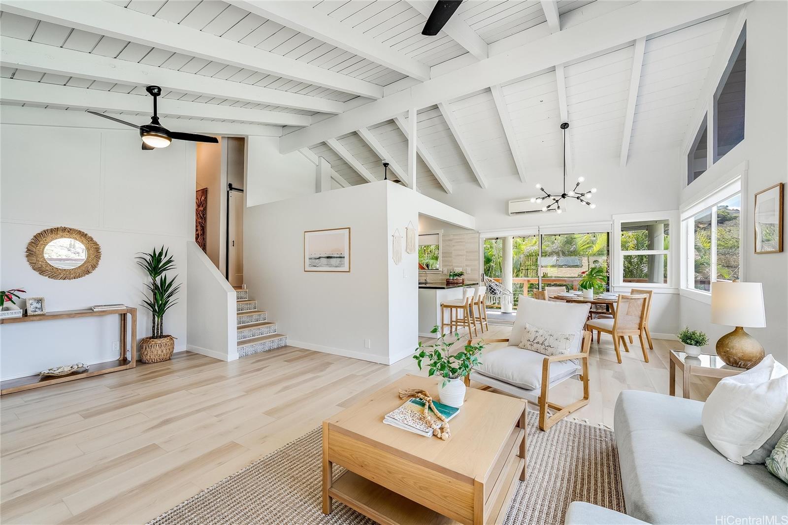 817  Ekoa Place Aina Haina Area, Diamond Head home - photo 4 of 25