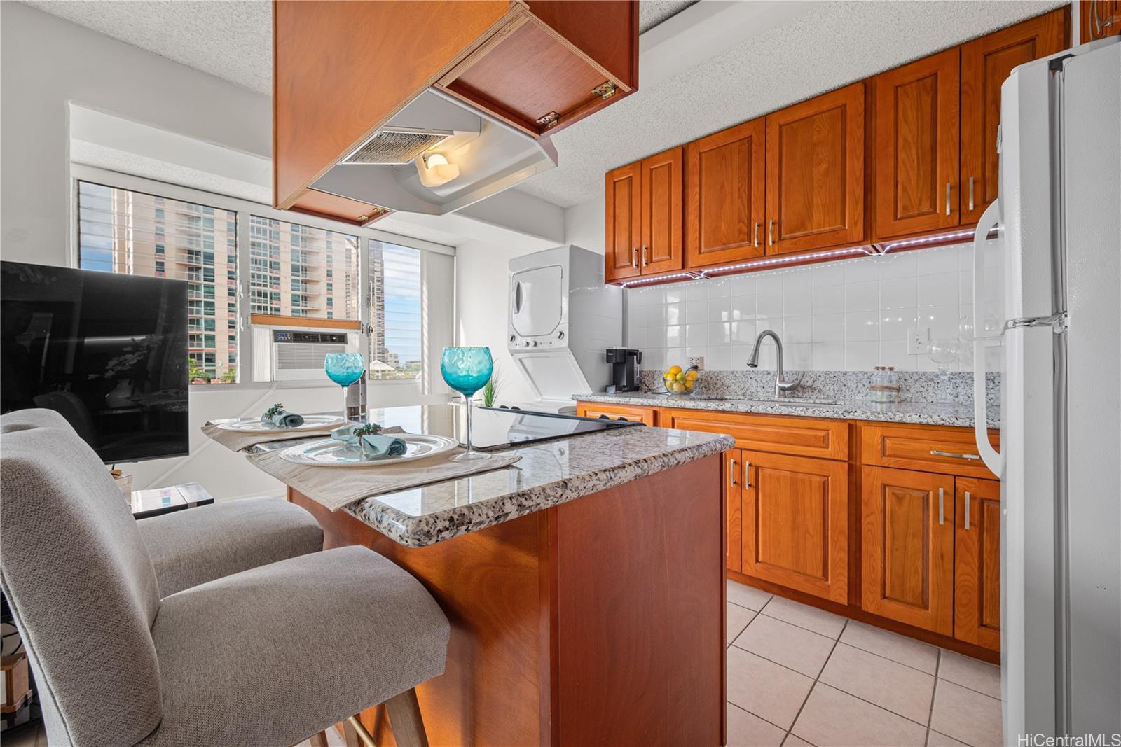 King Manor condo # 1007, Honolulu, Hawaii - photo 12 of 25