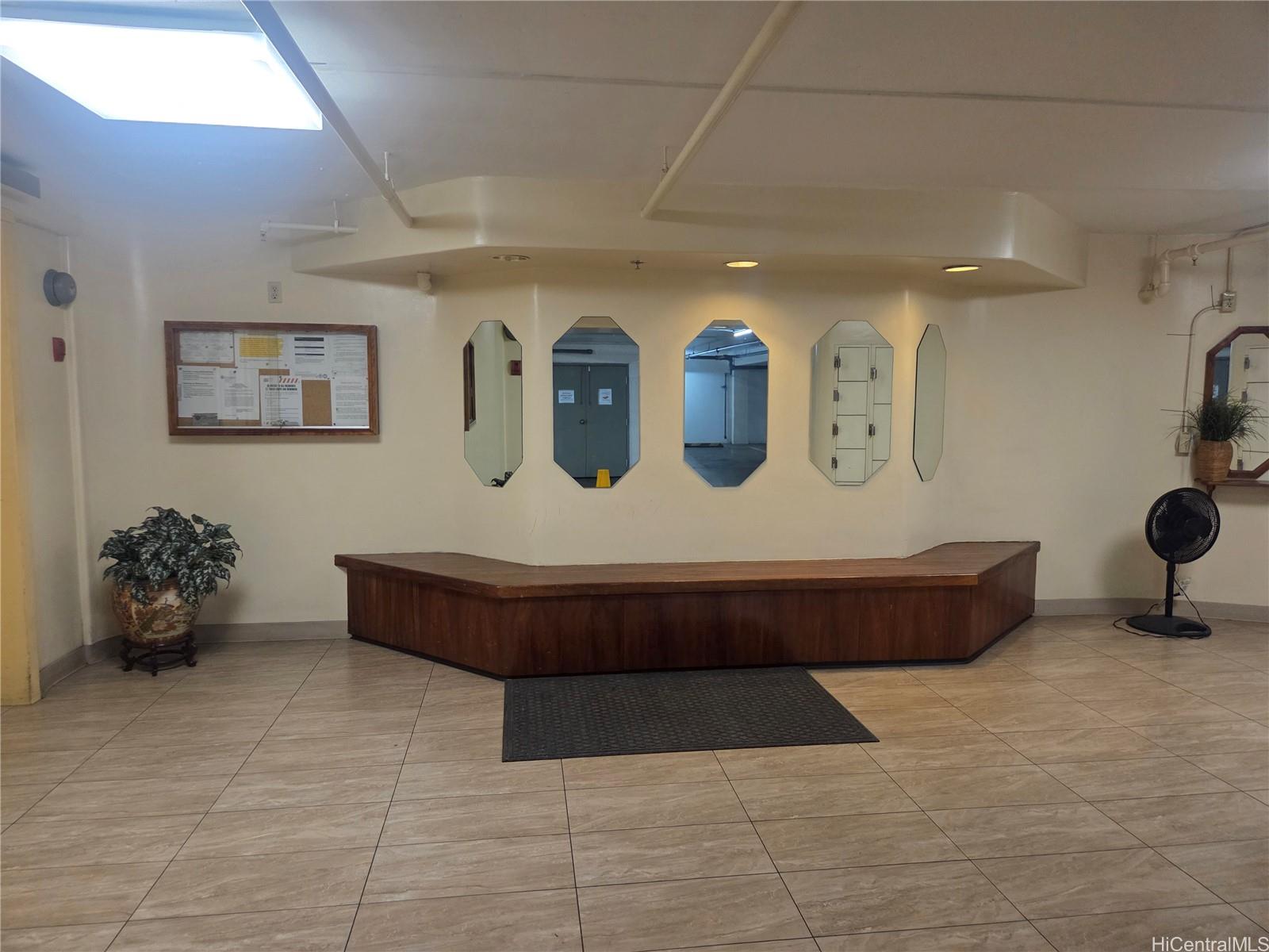 King Manor condo # 1007, Honolulu, Hawaii - photo 21 of 25