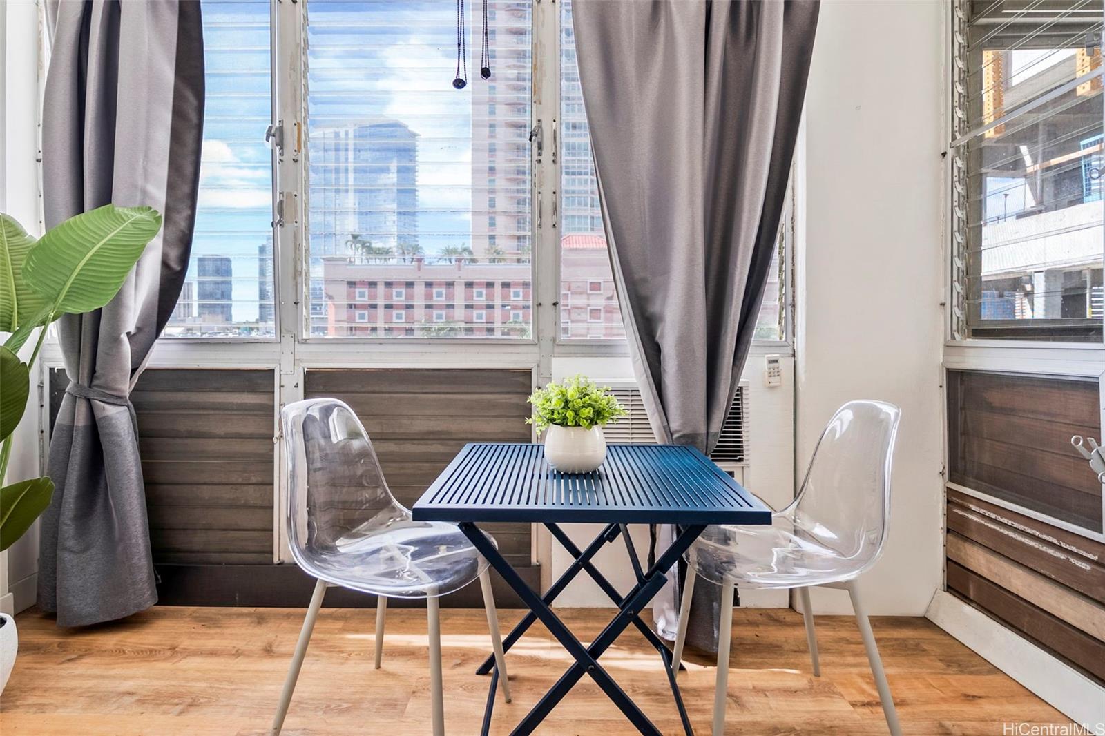 King Manor condo # 704, Honolulu, Hawaii - photo 11 of 25