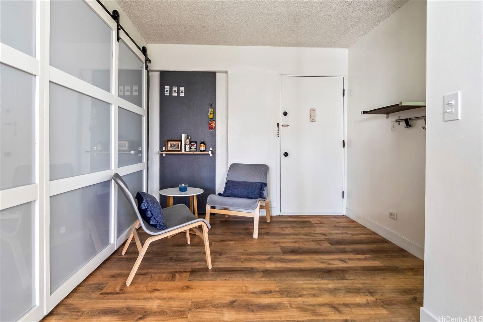 King Manor condo # 704, Honolulu, Hawaii - photo 5 of 25