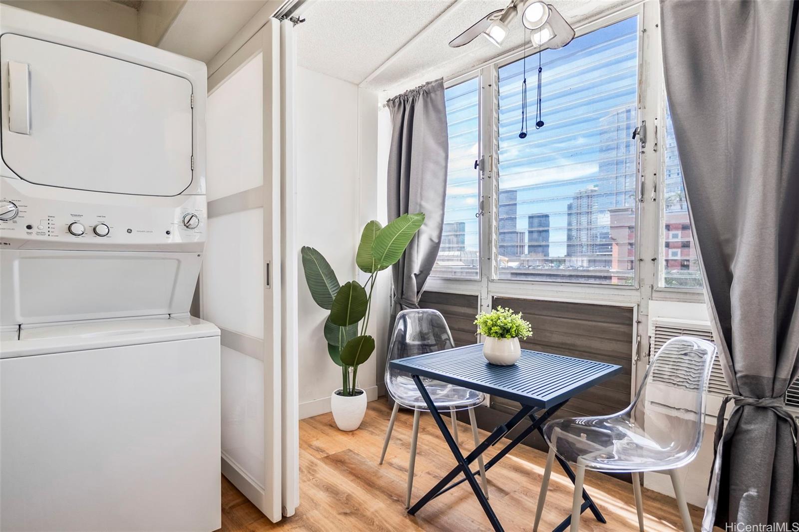 King Manor condo # 704, Honolulu, Hawaii - photo 10 of 25