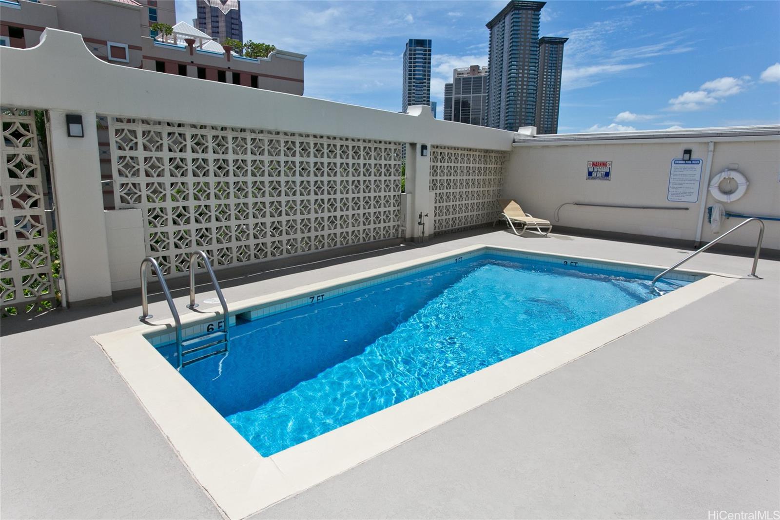 King Manor condo # 907, Honolulu, Hawaii - photo 15 of 16