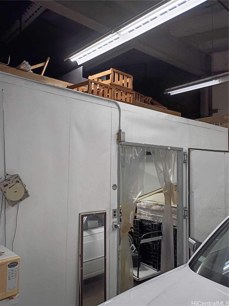 819 Moowaa St Kalihi Area  - photo 2 of 8