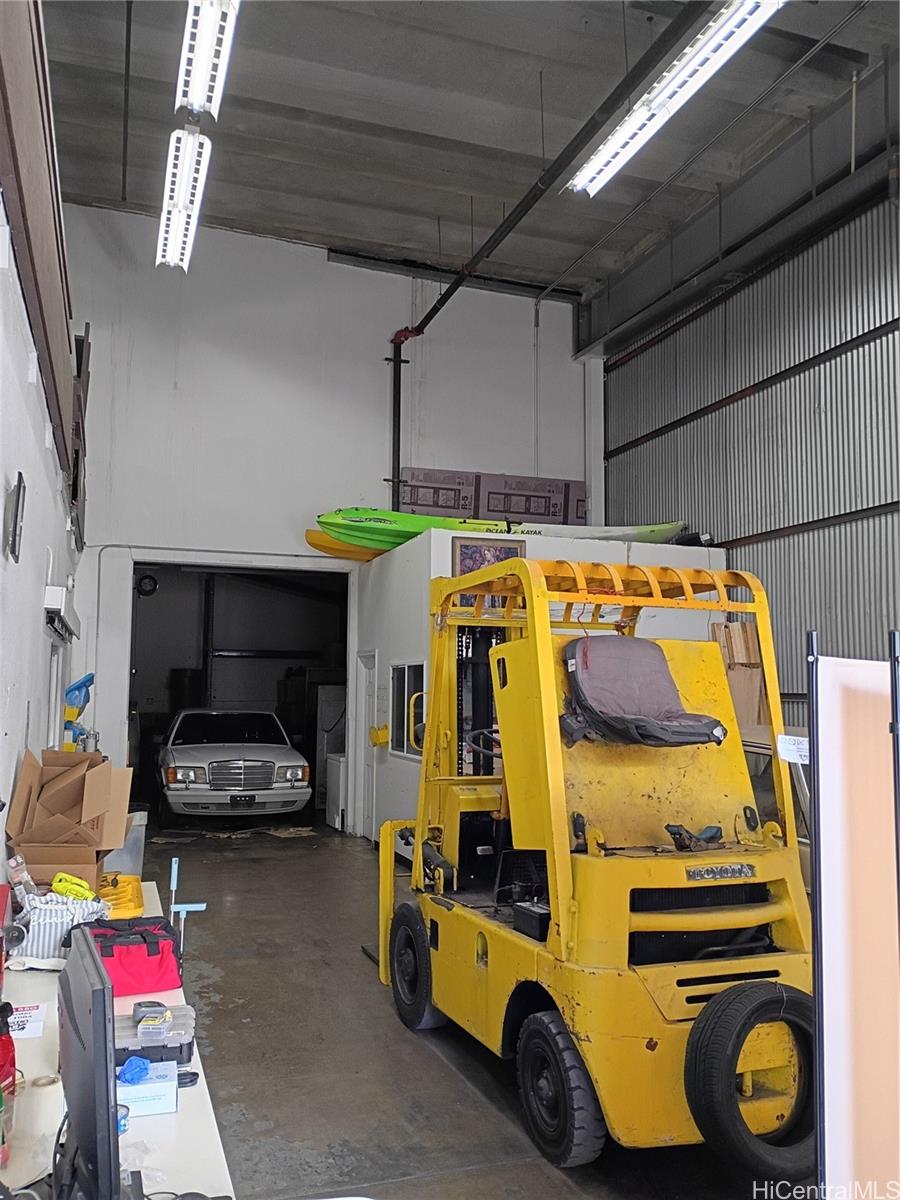 819 Moowaa St Kalihi Area  - photo 6 of 8