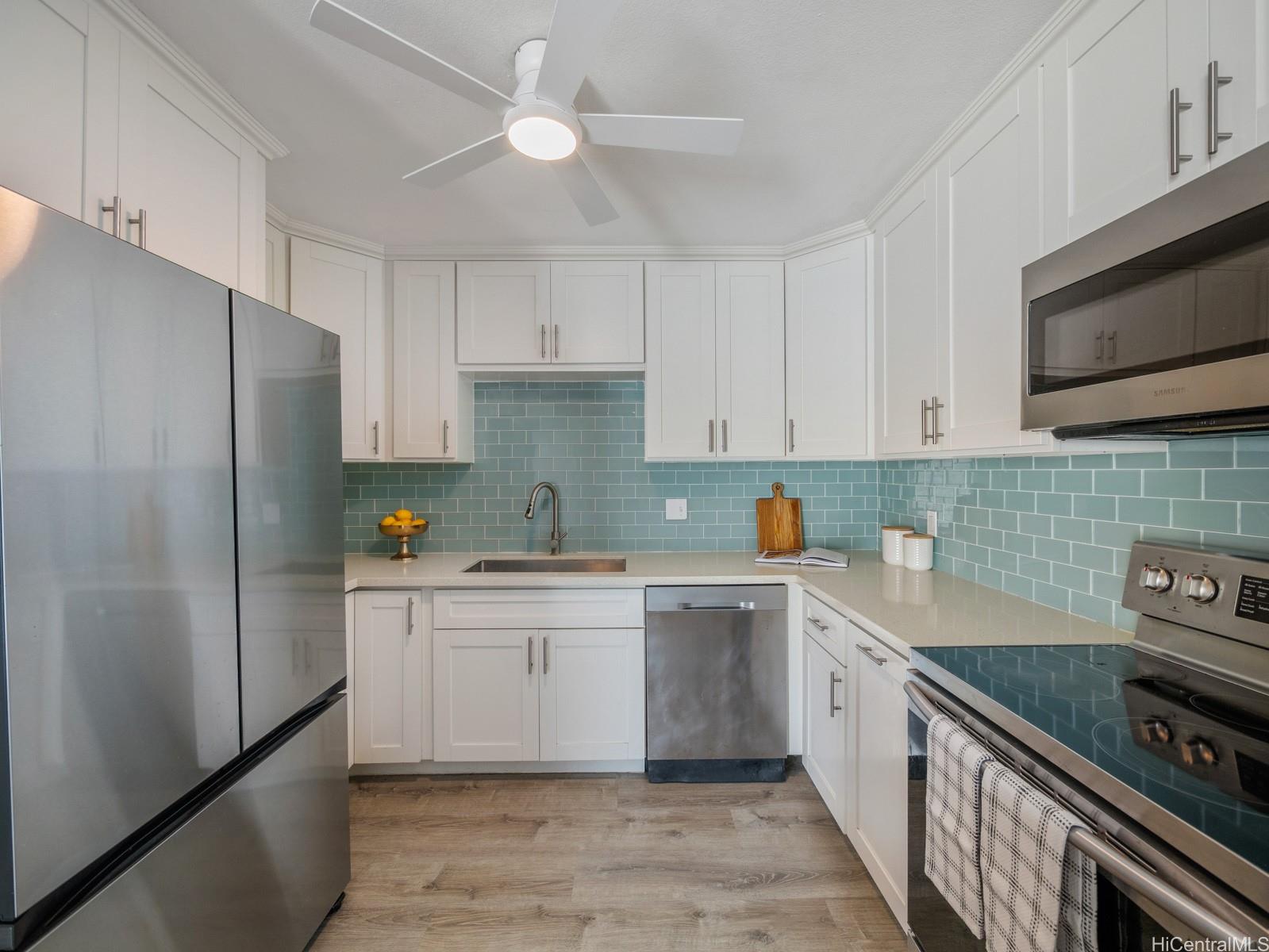 819  Papalalo Place Kalama Valley, Hawaii Kai home - photo 11 of 25