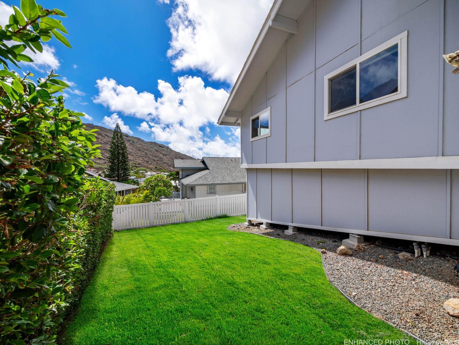 819  Papalalo Place Kalama Valley, Hawaii Kai home - photo 19 of 25
