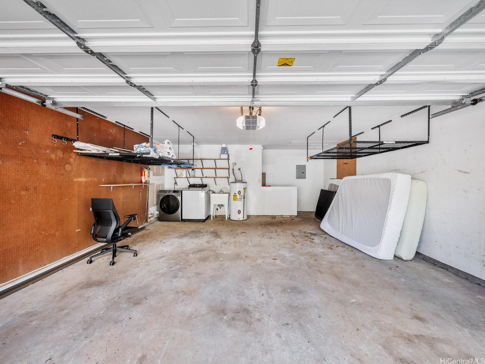 819  Papalalo Place Kalama Valley, Hawaii Kai home - photo 23 of 25