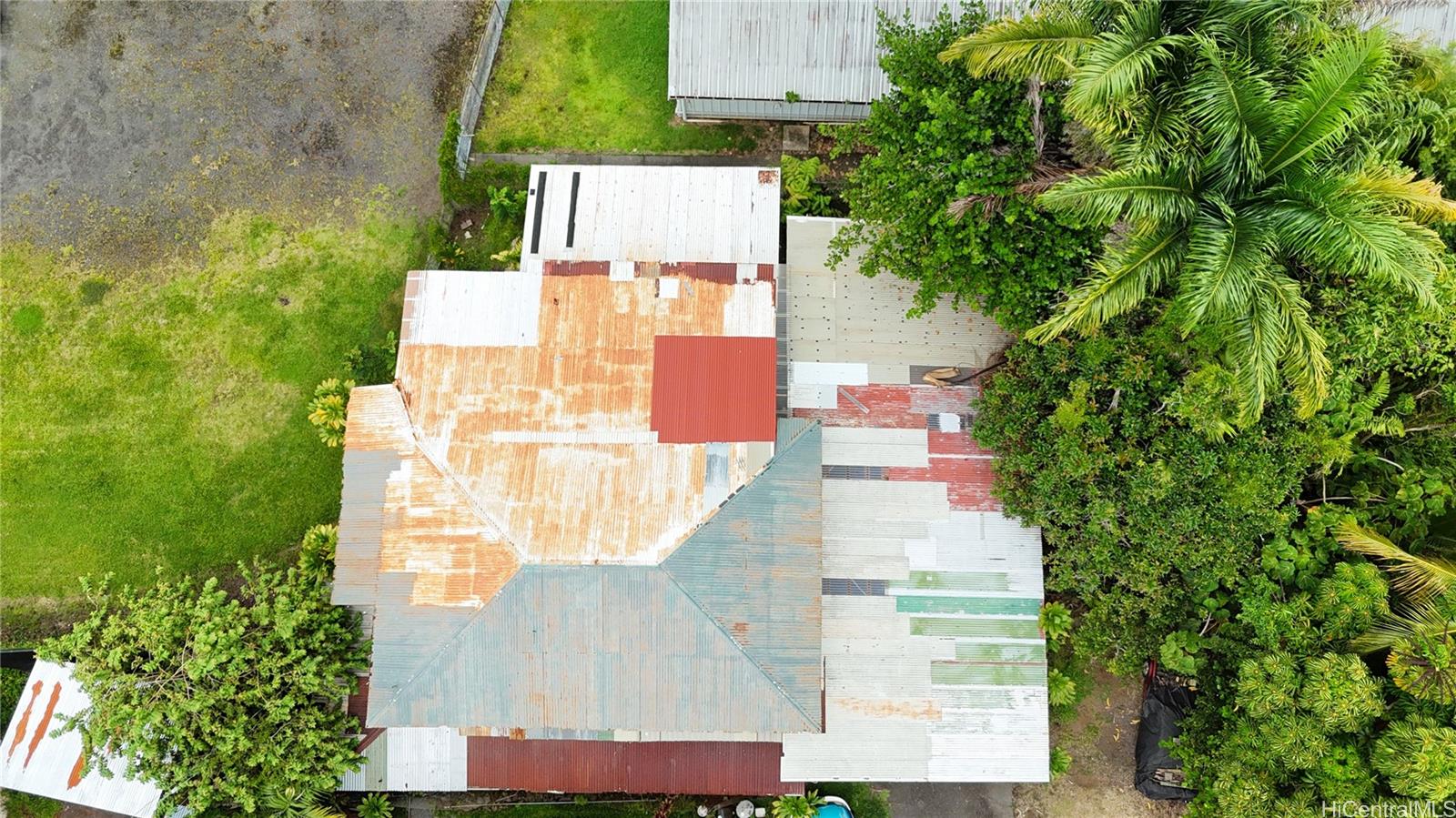 82  Hoku Street Hilo, South Hilo home - photo 2 of 17