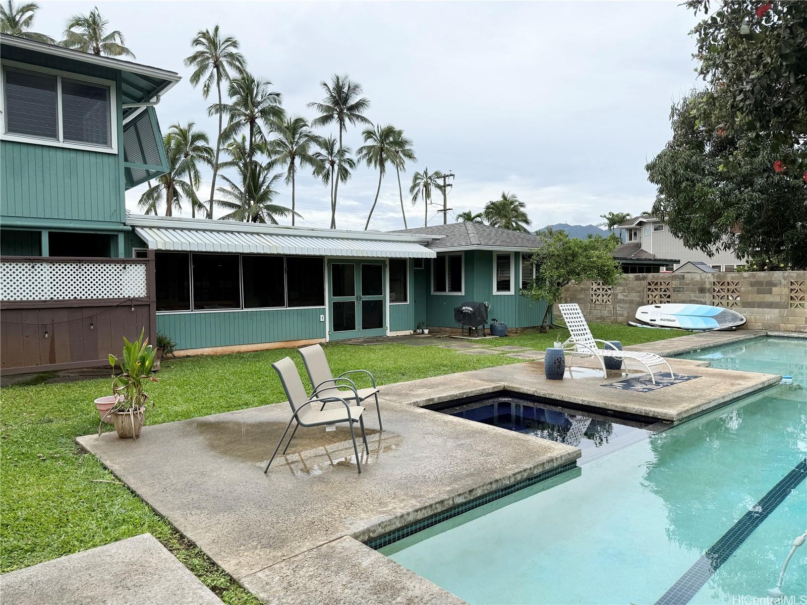 821  Kainui Drive Koolaupoko, Kailua home - photo 3 of 14