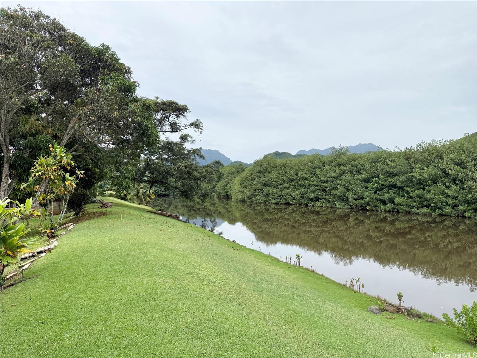 821  Kainui Drive Koolaupoko, Kailua home - photo 4 of 14