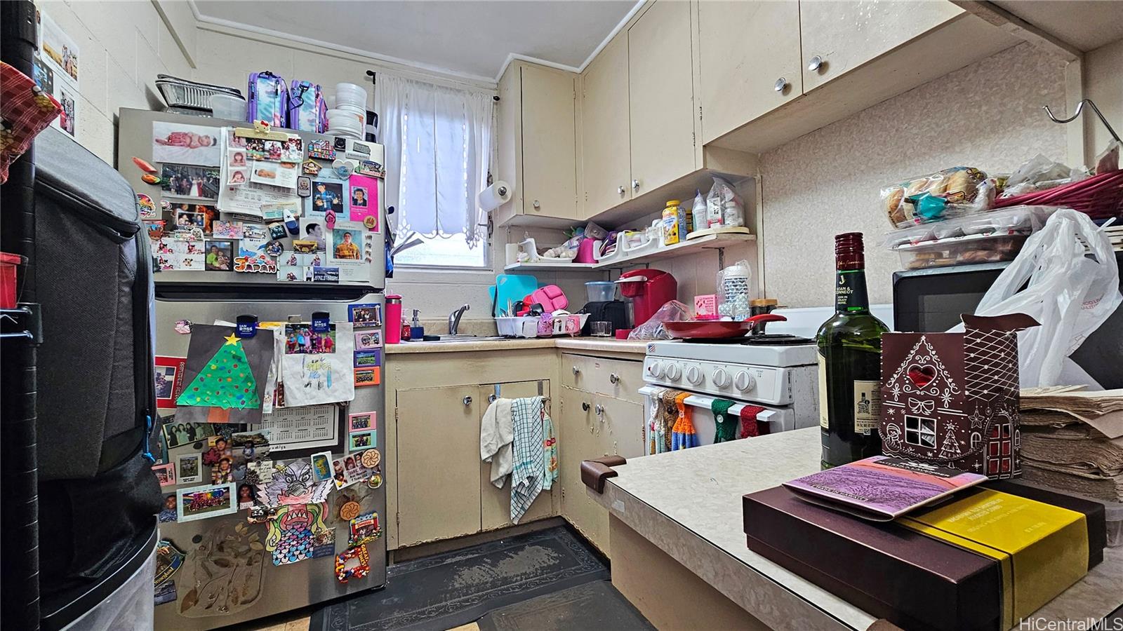 821 Pumehana Street Honolulu - Multi-family - photo 11 of 13