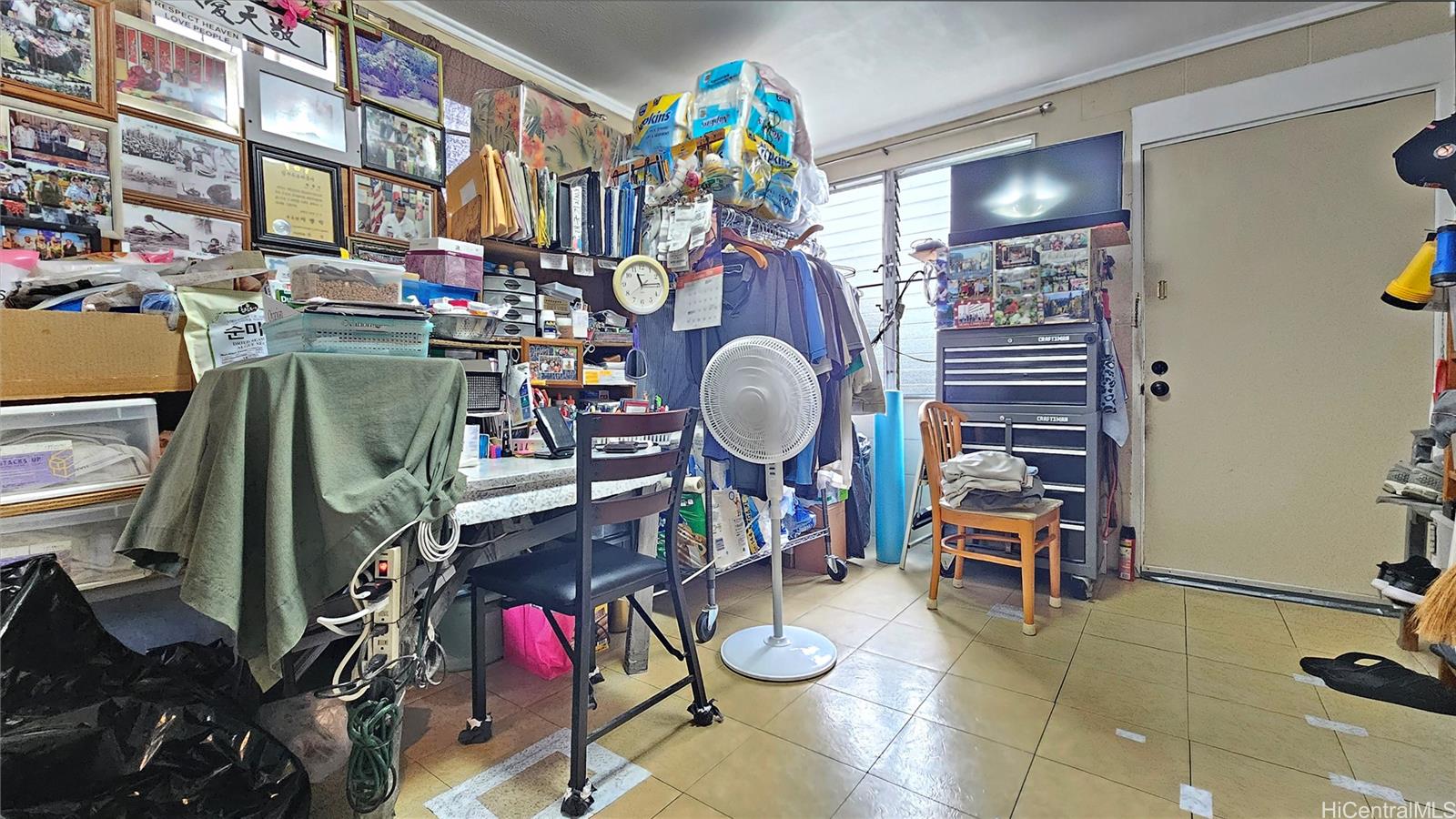 821 Pumehana Street Honolulu - Multi-family - photo 8 of 13