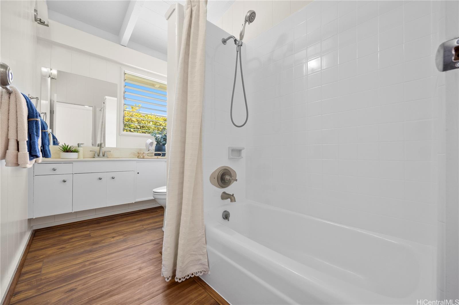 822  Kalalea Street Koko Head Terrace, Hawaii Kai home - photo 19 of 25