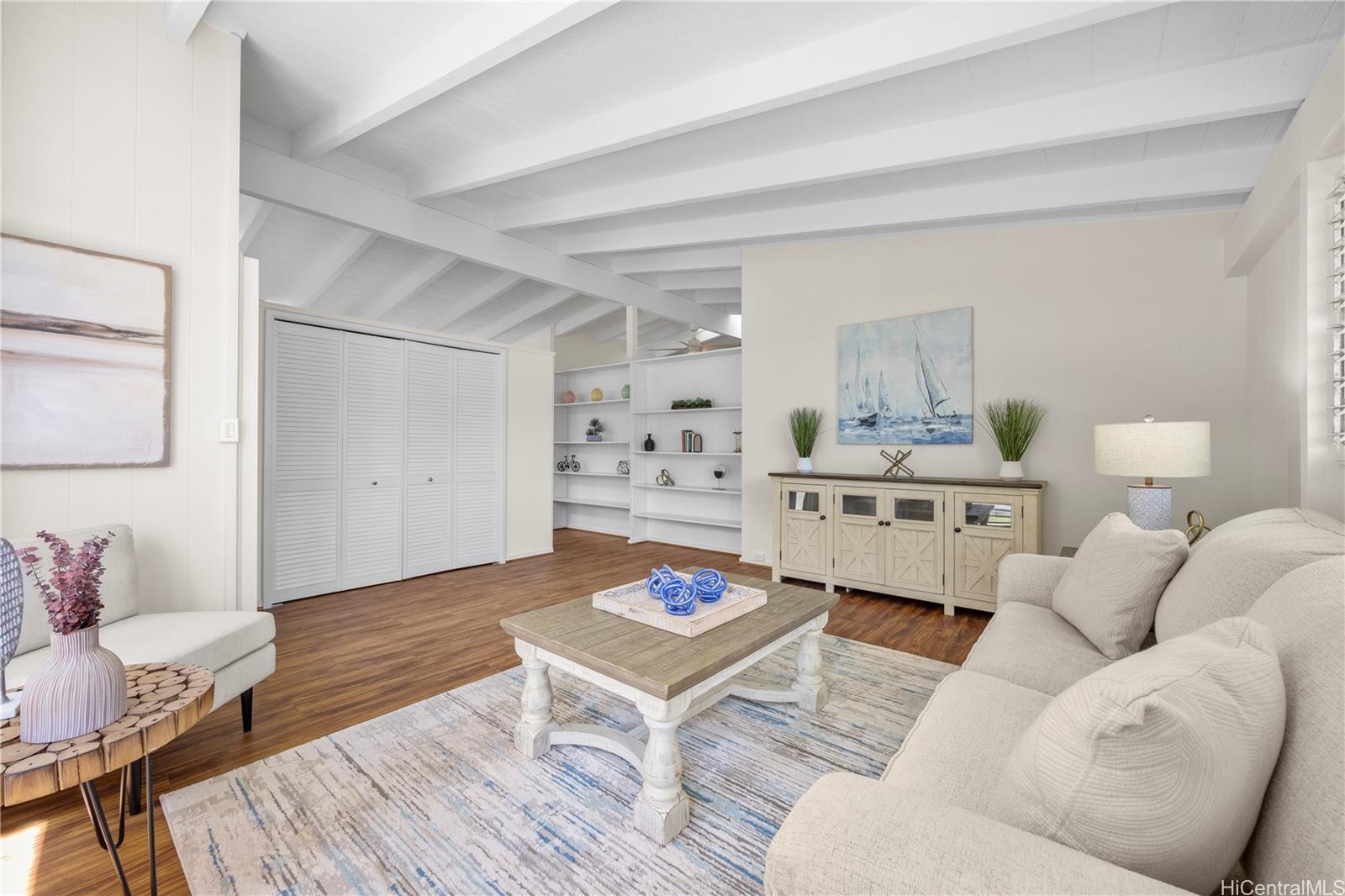 822  Kalalea Street Koko Head Terrace, Hawaii Kai home - photo 8 of 25