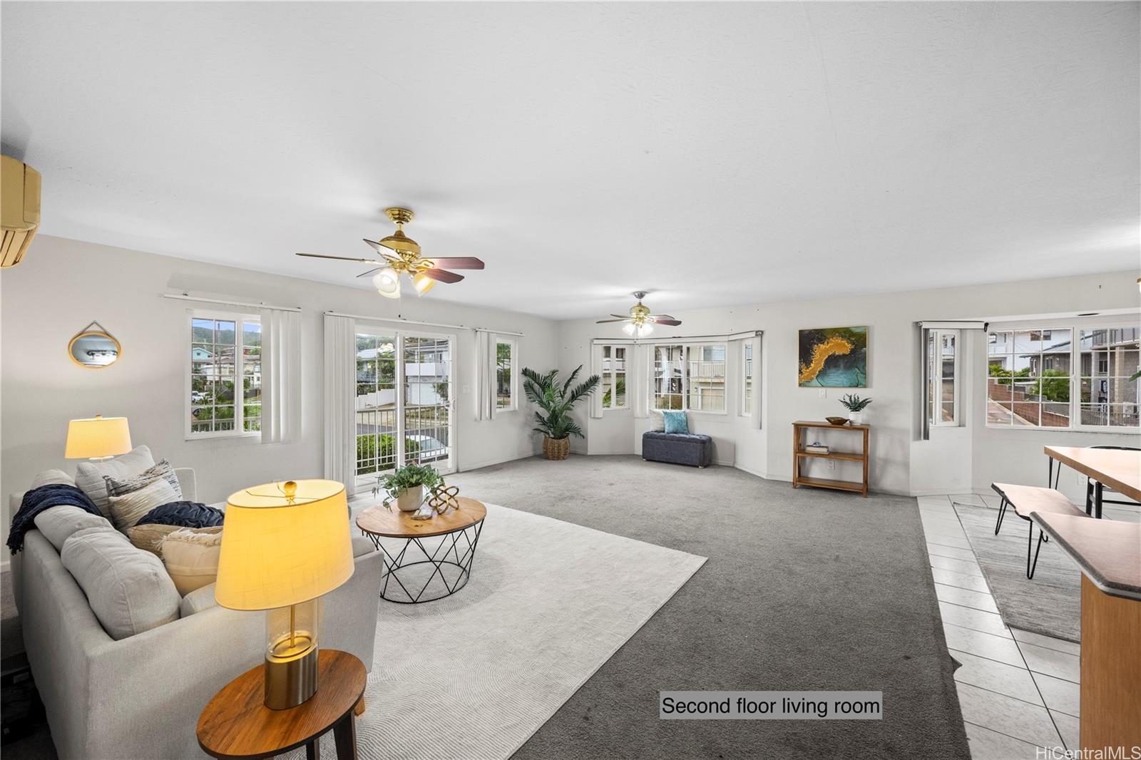 823  17th Ave Kaimuki, Diamond Head home - photo 3 of 25