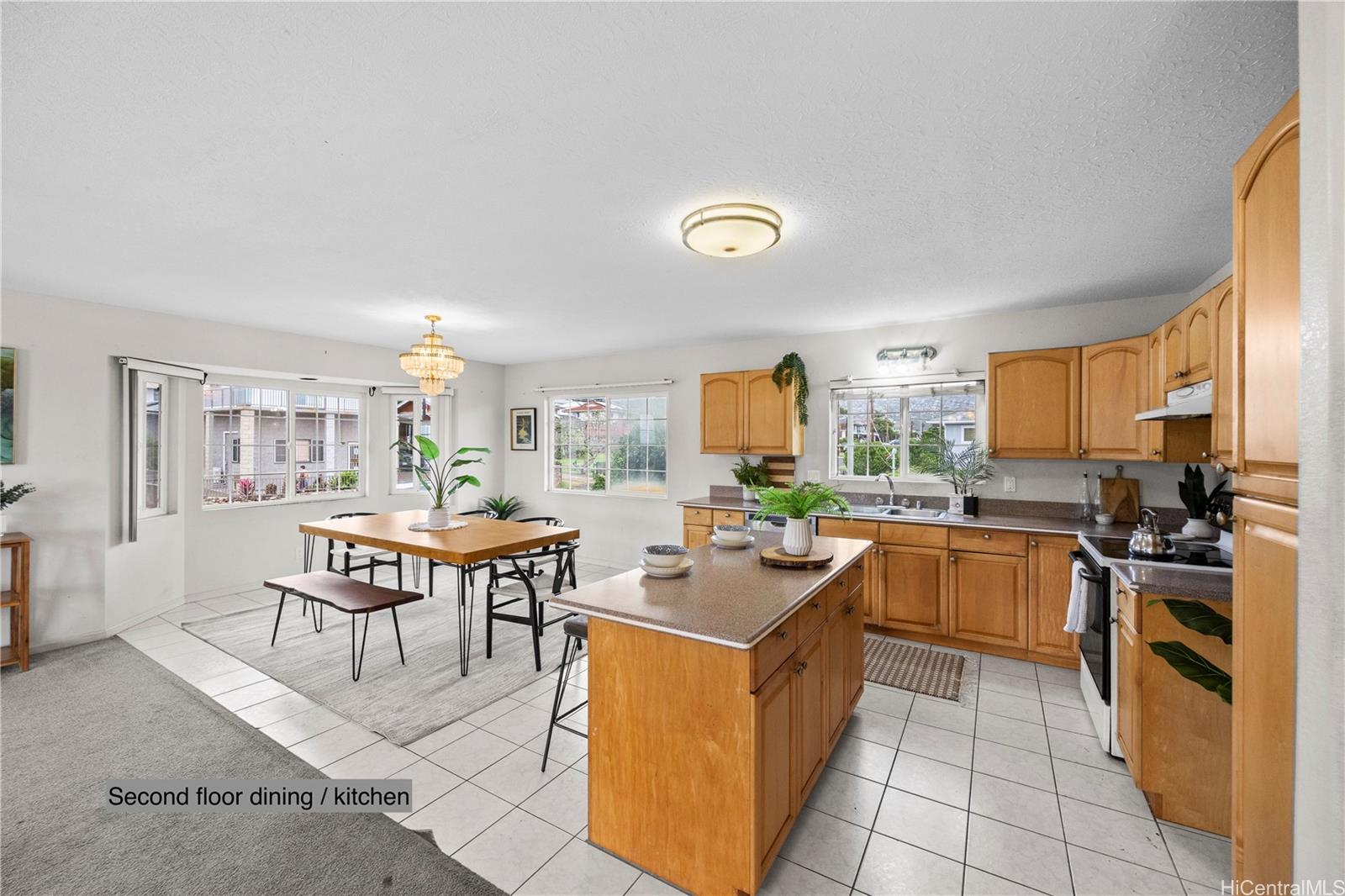 823  17th Ave Kaimuki, Diamond Head home - photo 4 of 25