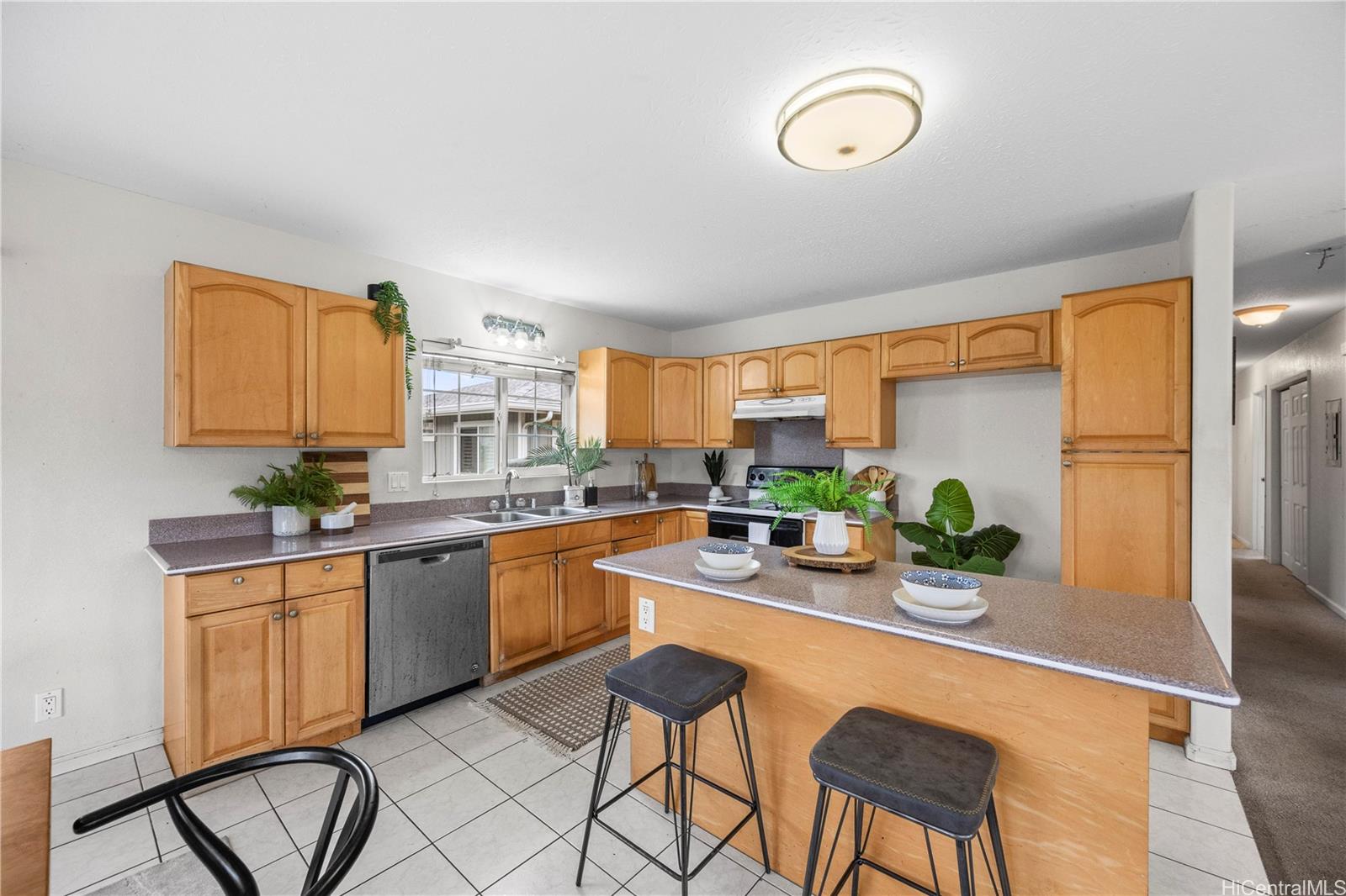 823  17th Ave Kaimuki, Diamond Head home - photo 7 of 25