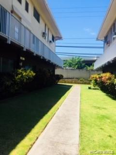 Tropicana Manor-Moanalua condo # 2, Honolulu, Hawaii - photo 4 of 5