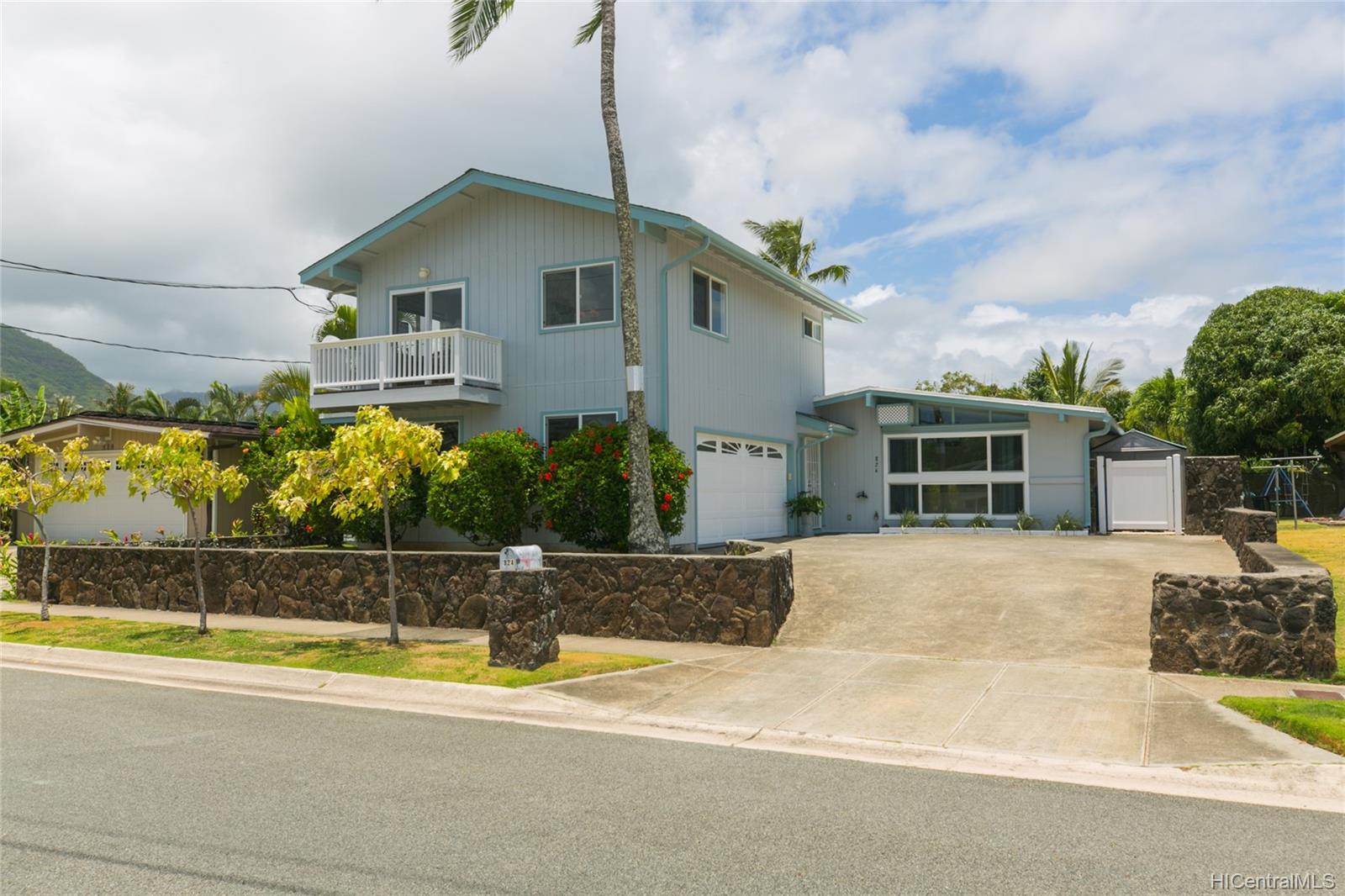 824 Akumu Street , Kailua house for sale Enchanted Lake Kailua