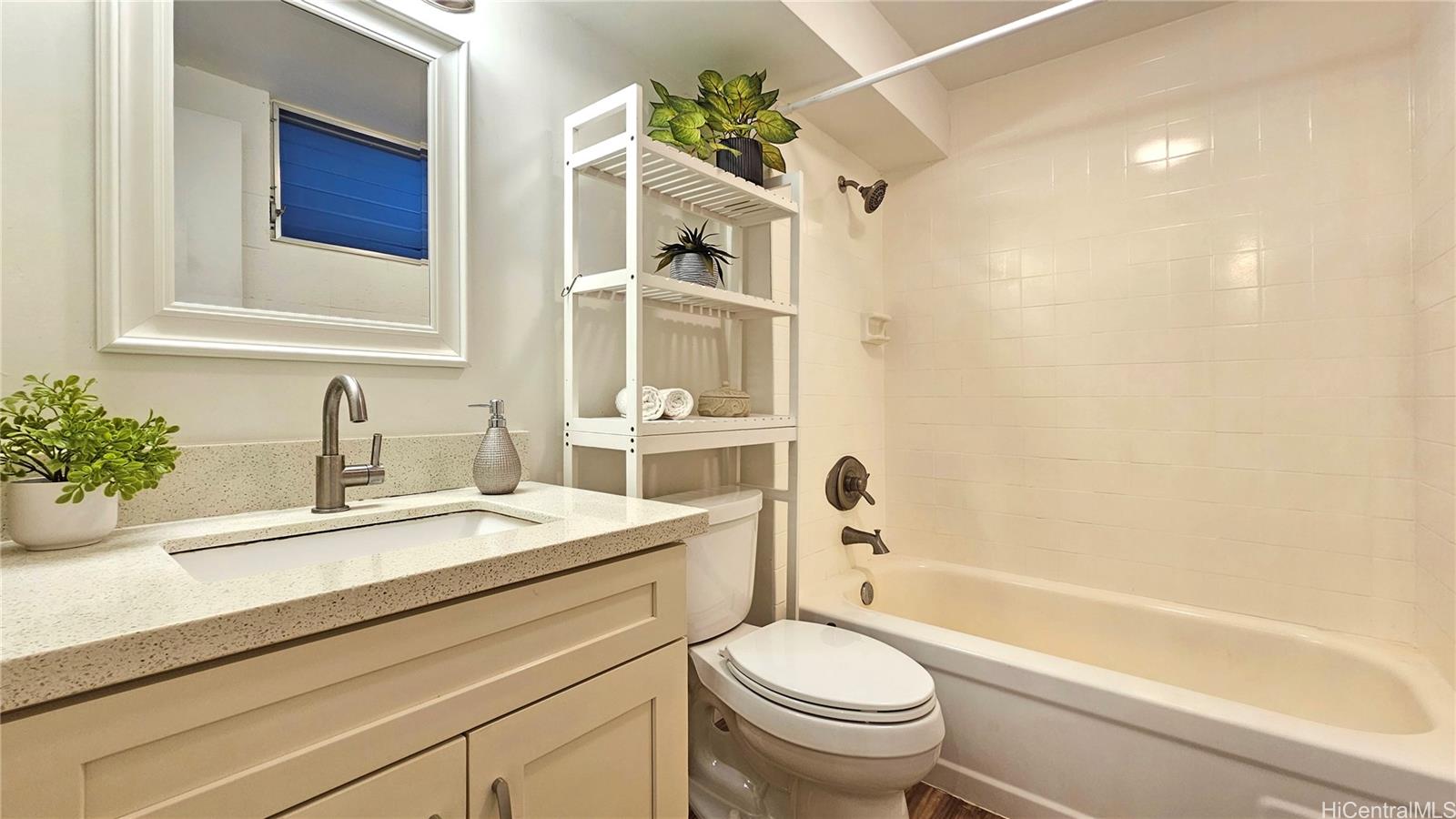 Ward Kinau condo # 108, Honolulu, Hawaii - photo 3 of 21