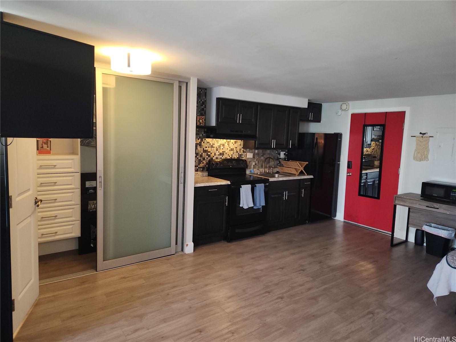 Ward Kinau condo # 403, Honolulu, Hawaii - photo 4 of 20
