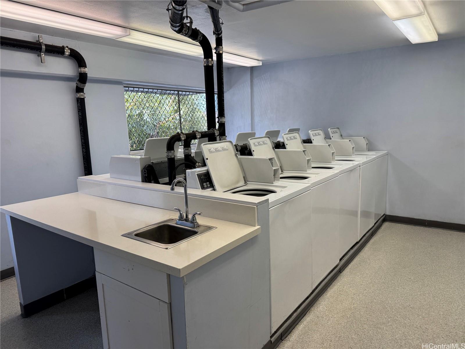 Ward Kinau condo # 604, Honolulu, Hawaii - photo 9 of 9