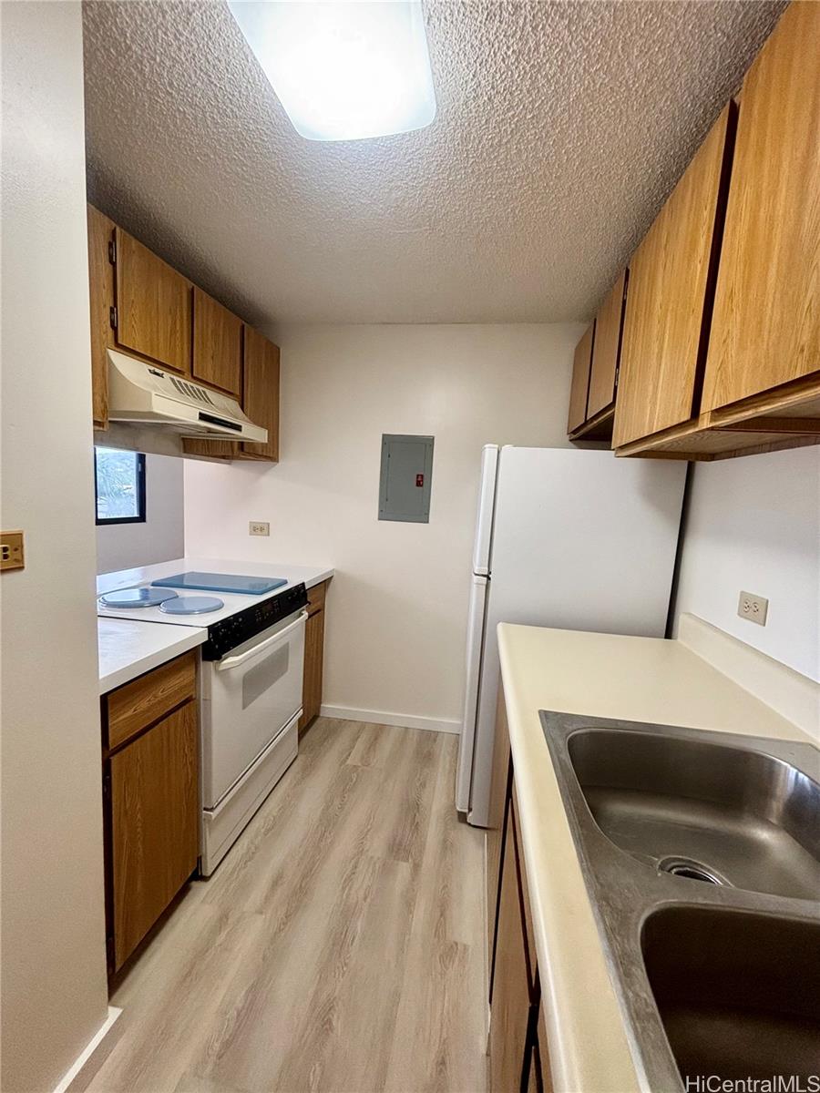 Coolidge Gardens condo # 412, Honolulu, Hawaii - photo 4 of 10