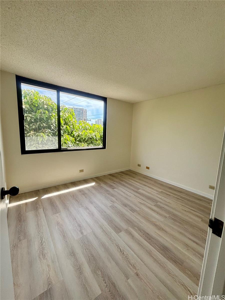 Coolidge Gardens condo # 412, Honolulu, Hawaii - photo 8 of 10