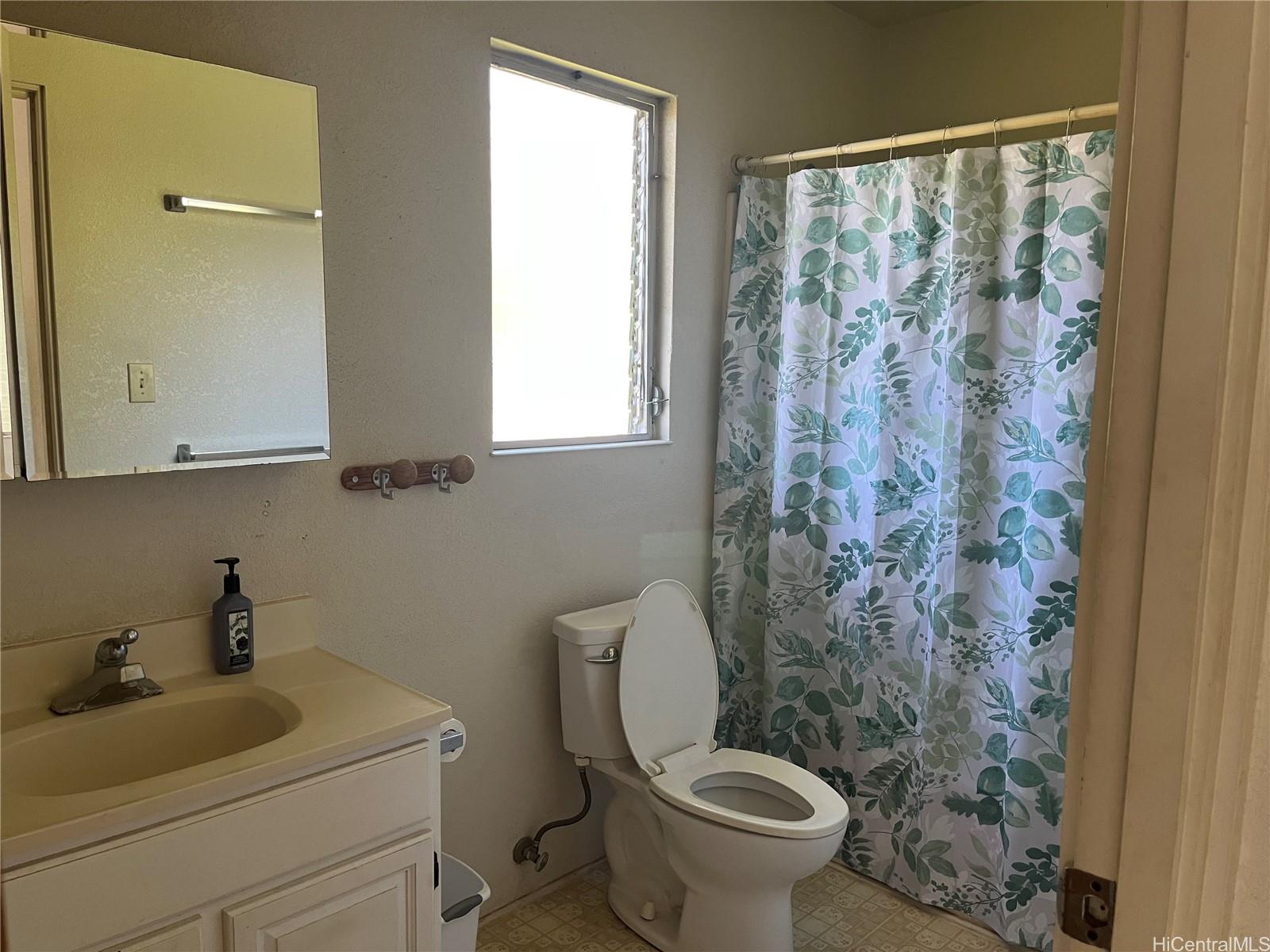 827 20th Ave Honolulu - Rental - photo 8 of 10