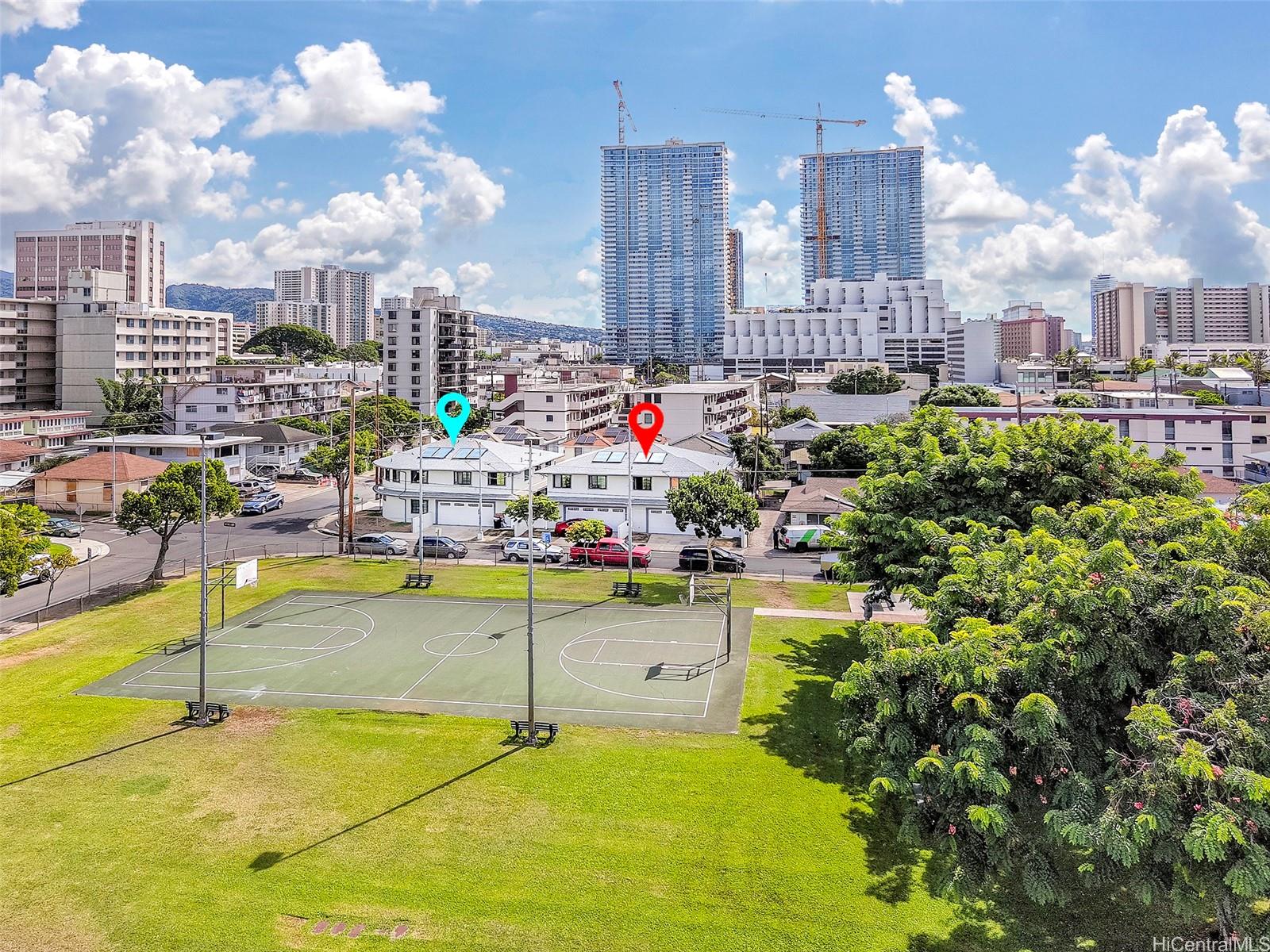 827 Alder Street Honolulu - Multi-family - photo 6 of 17