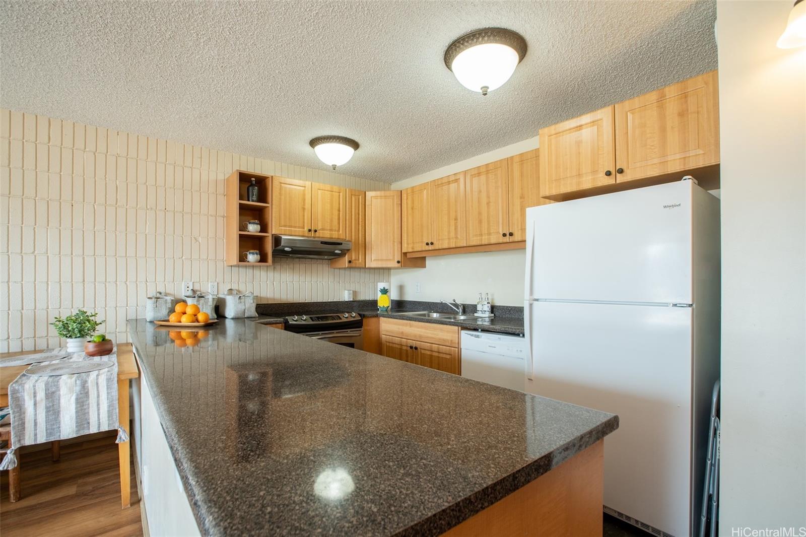 Kinau Villa condo # D106, Honolulu, Hawaii - photo 4 of 17