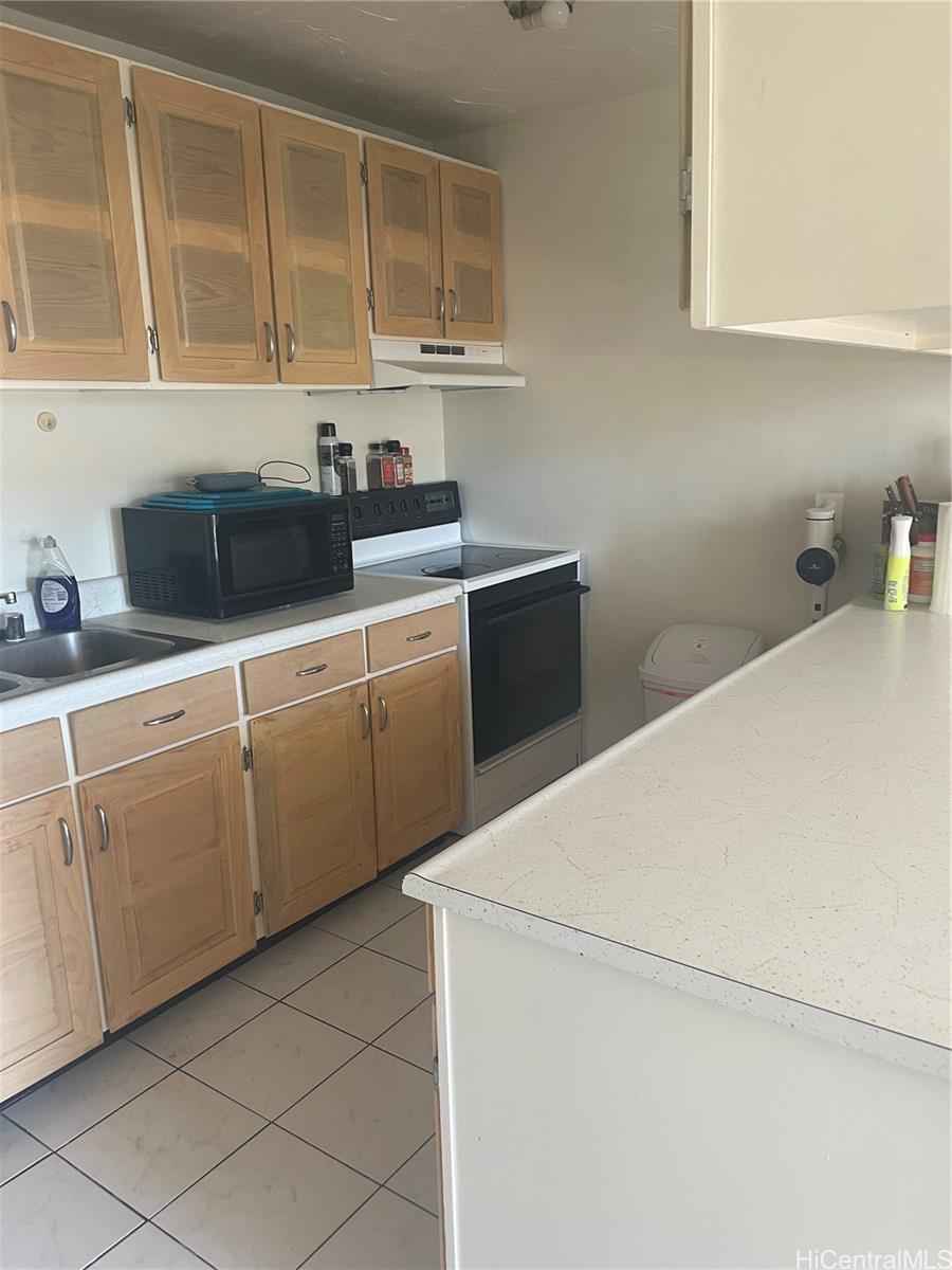 Kinau Villa condo # D702, Honolulu, Hawaii - photo 2 of 13